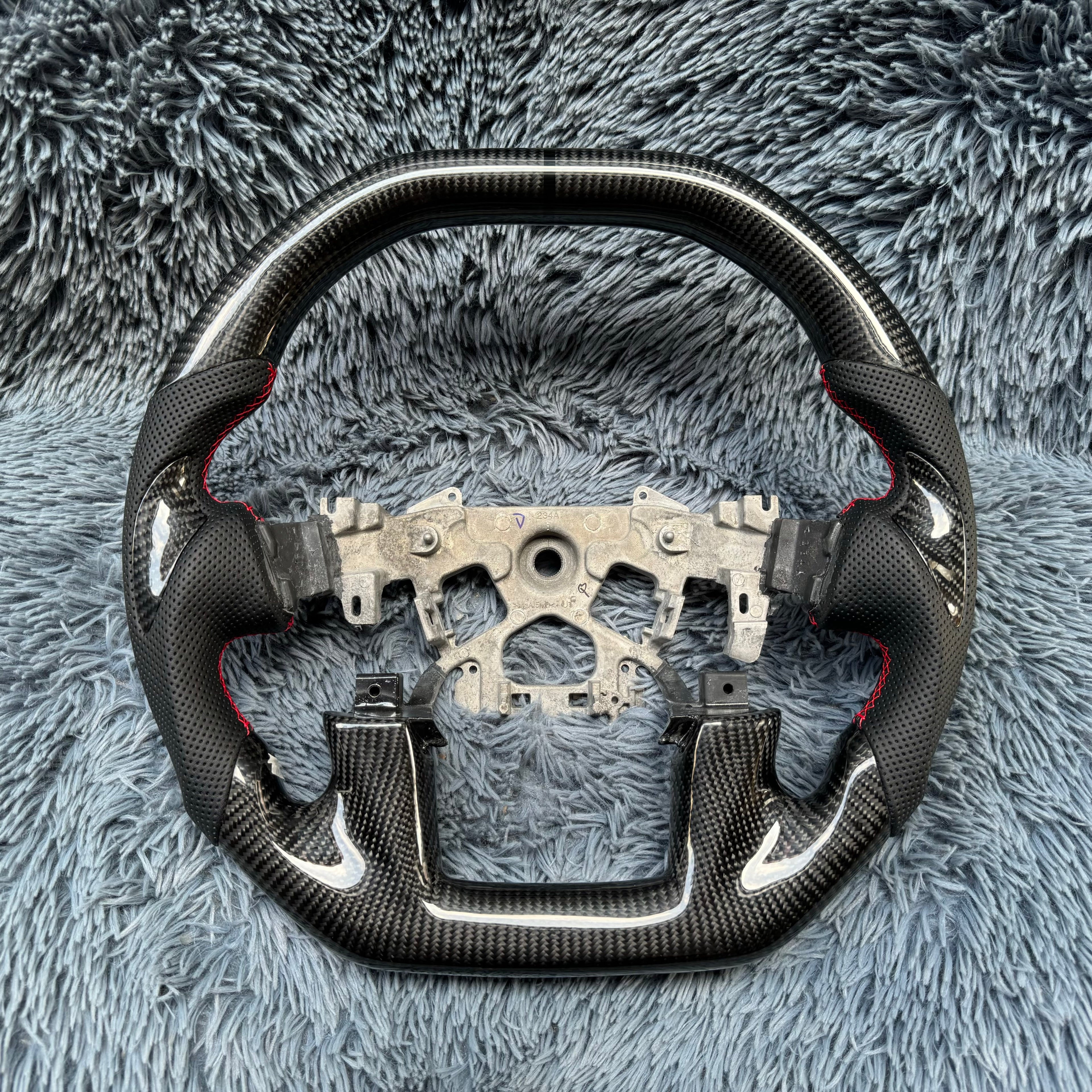 For Infiniti 2014-2024 QX80 Carbon Fiber Steering Wheel