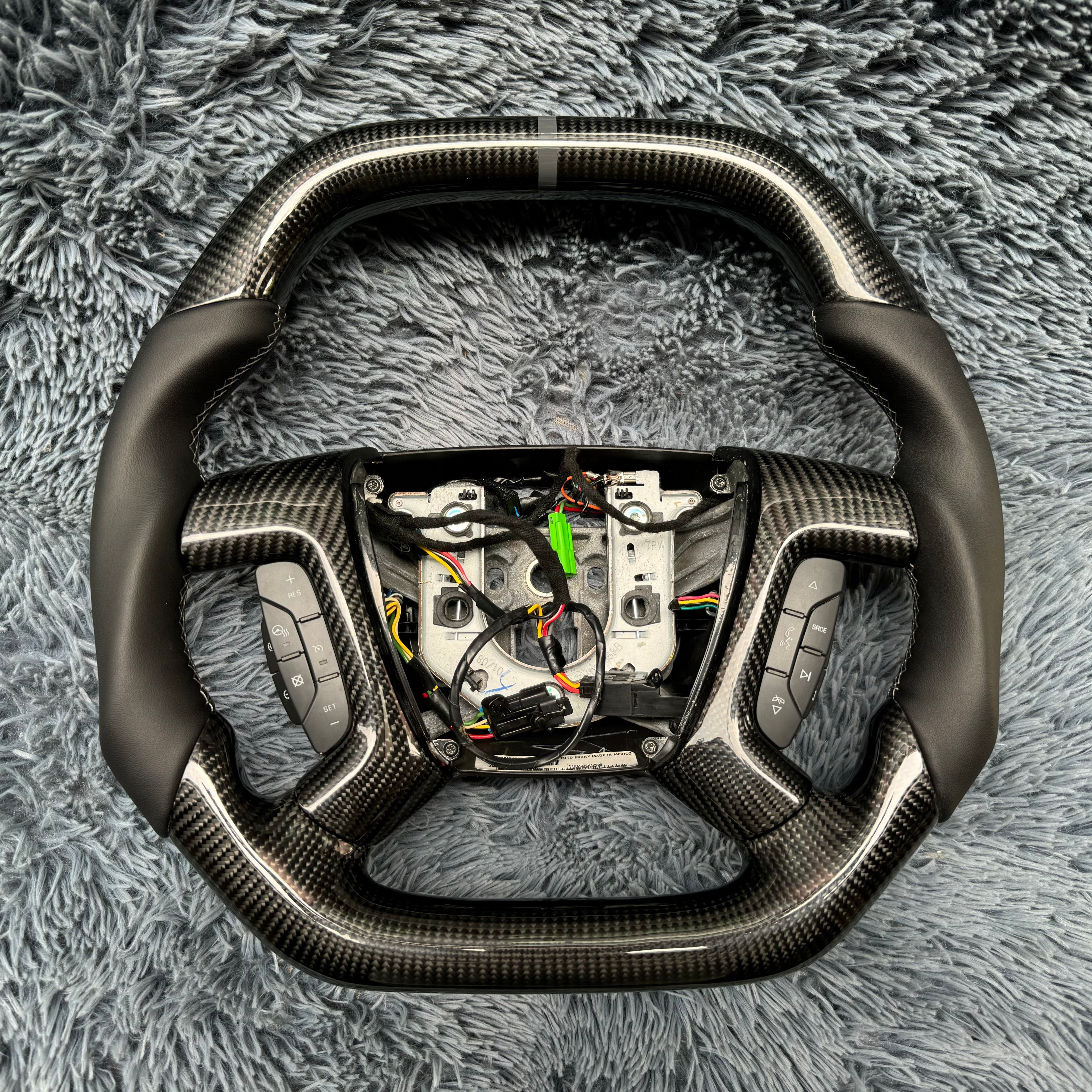 For 2008-2010 Hummer H2 Carbon Fiber Steering Wheel