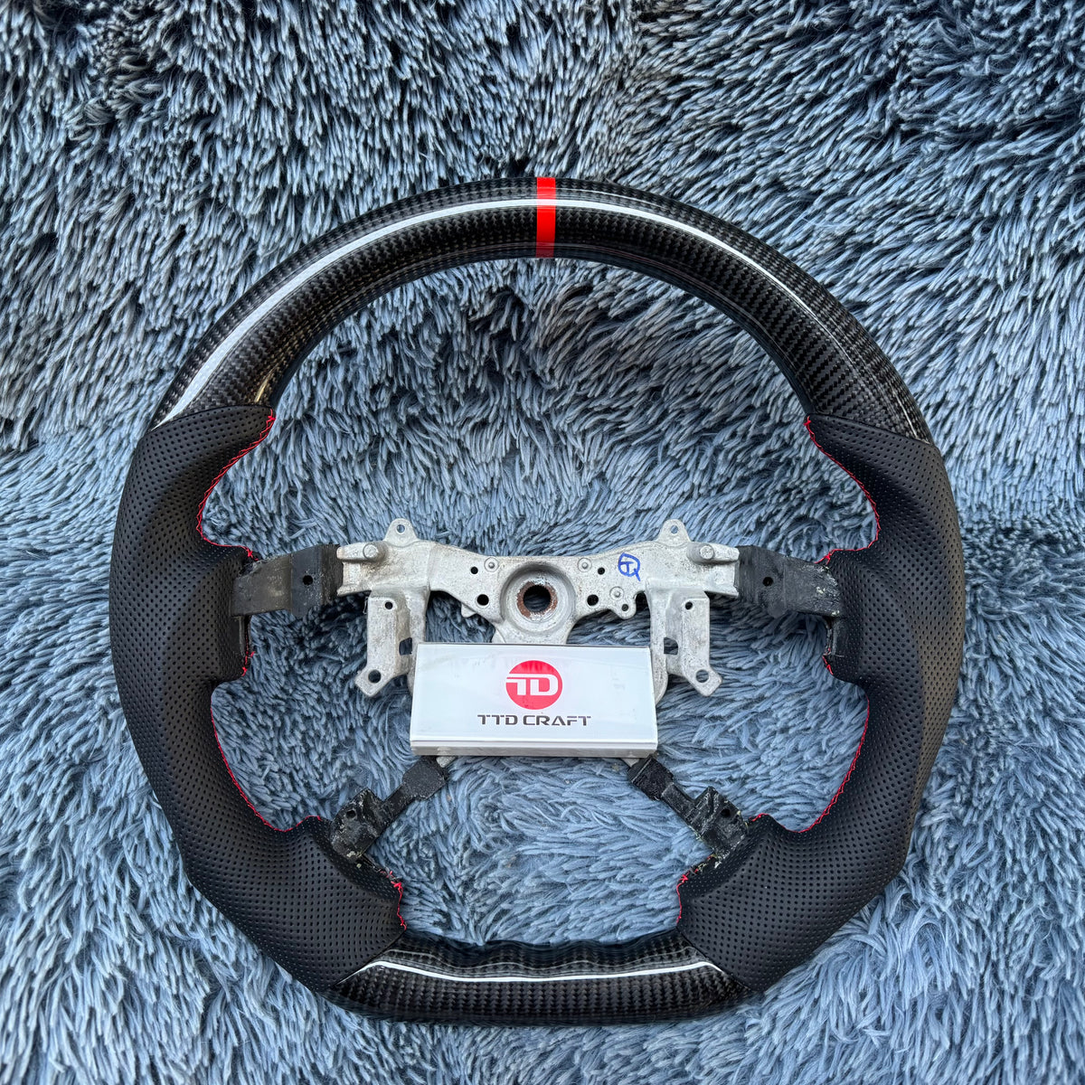Custom 2007-2013 Toyota Tundra Sequoia Carbon Fiber Steering Wheel