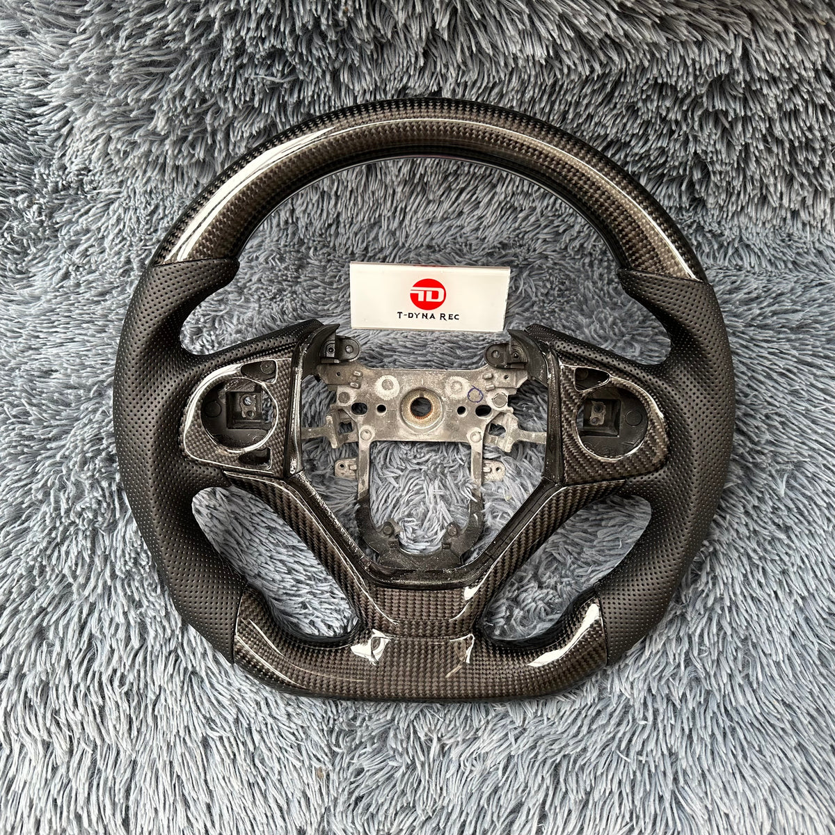 Custom Carbon Fiber Steering Wheel For Honda 4th gen CRV 2014-2016