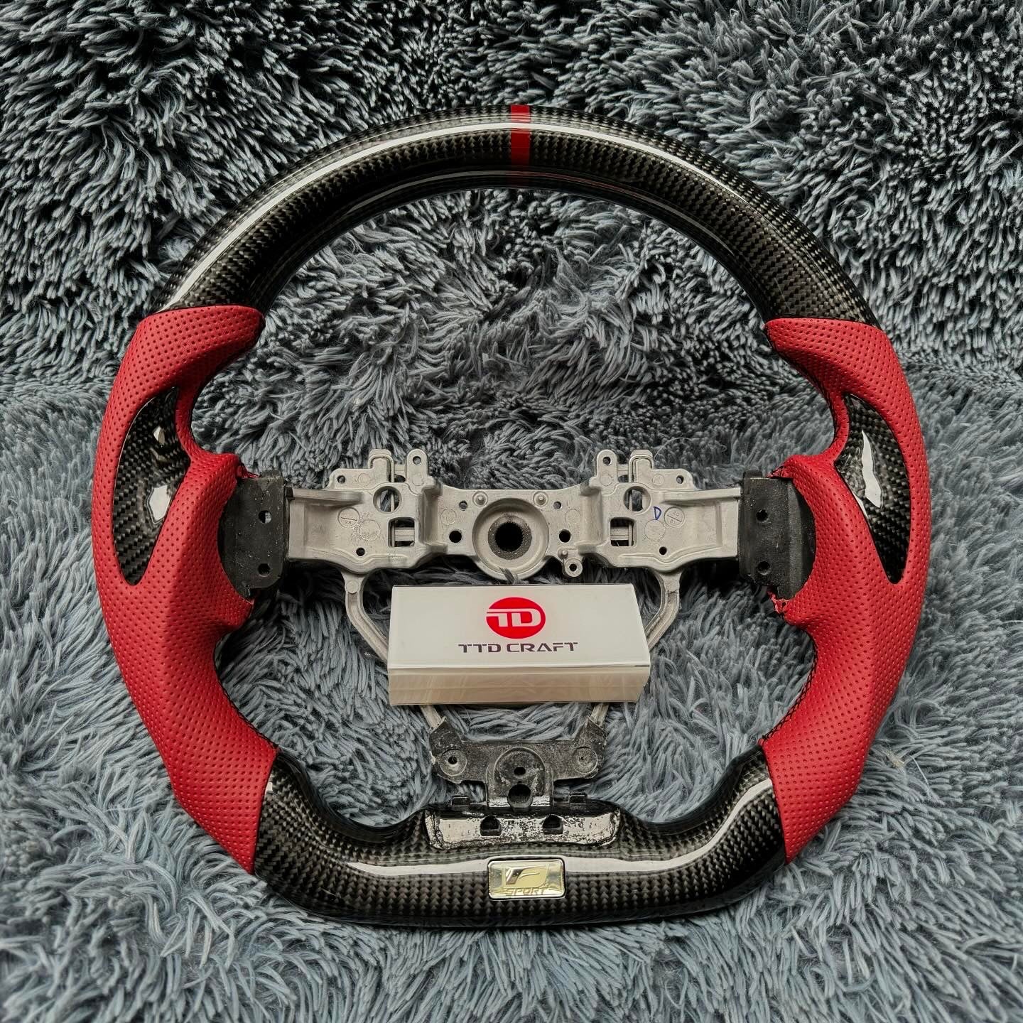 For Lexus 2014-2025 IS CT200h NX RC RCF Custom Carbon Fiber Steering Wheel