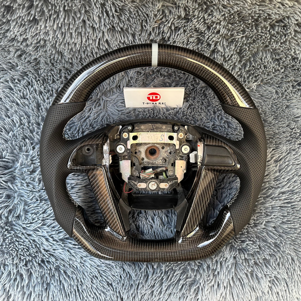 Custom Honda 8th gen Accord 2008-2012 Carbon Fiber Steering Wheel