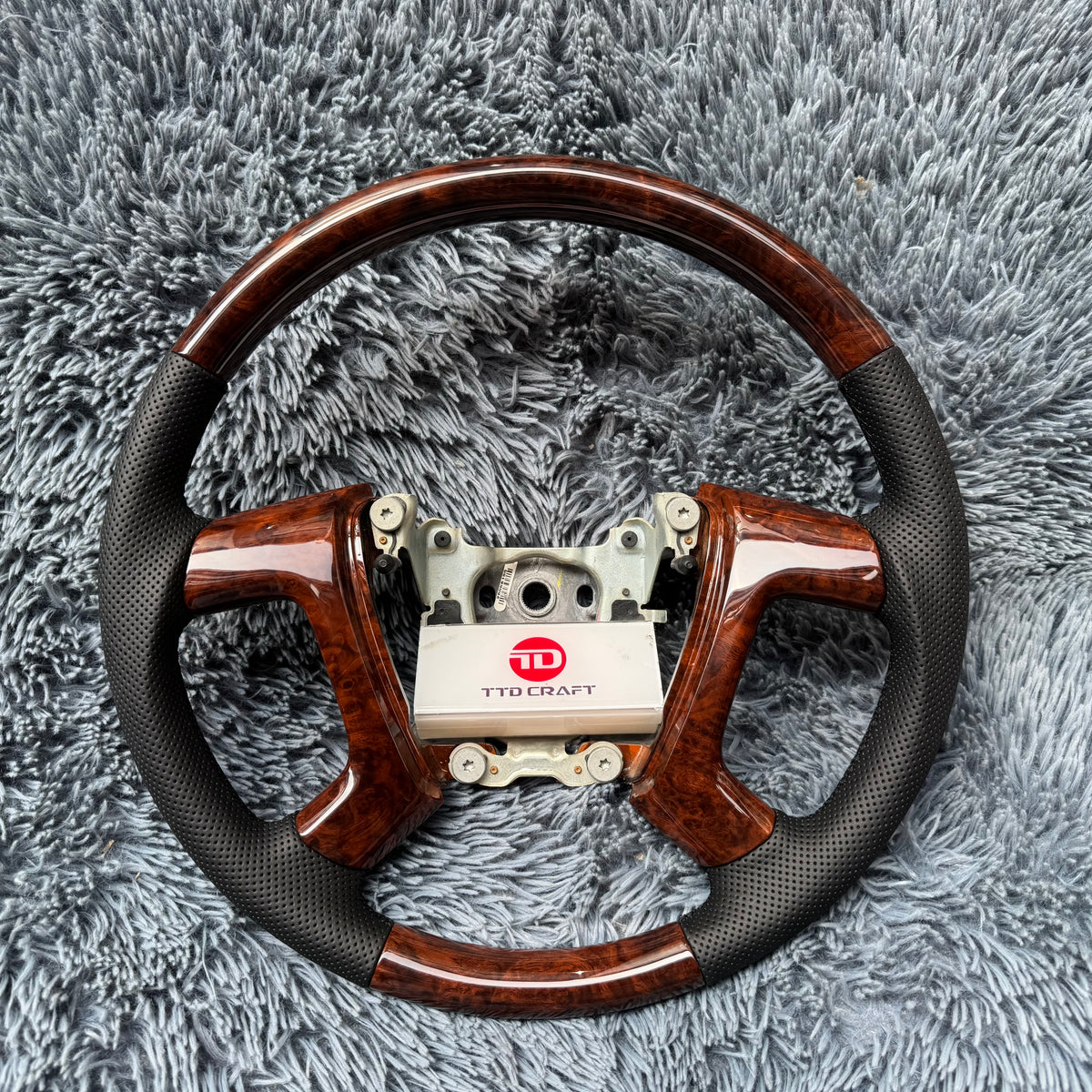 Custom Cadillac Escalade 2007-2014 Wooden Steering wheel
