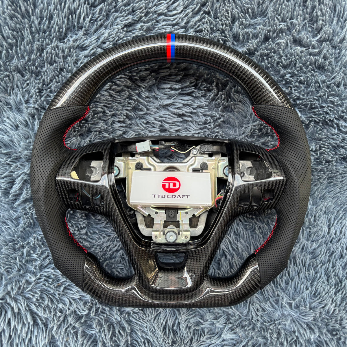 Custom Ford Explorer 2011-2015 Carbon Fiber Steering Wheel