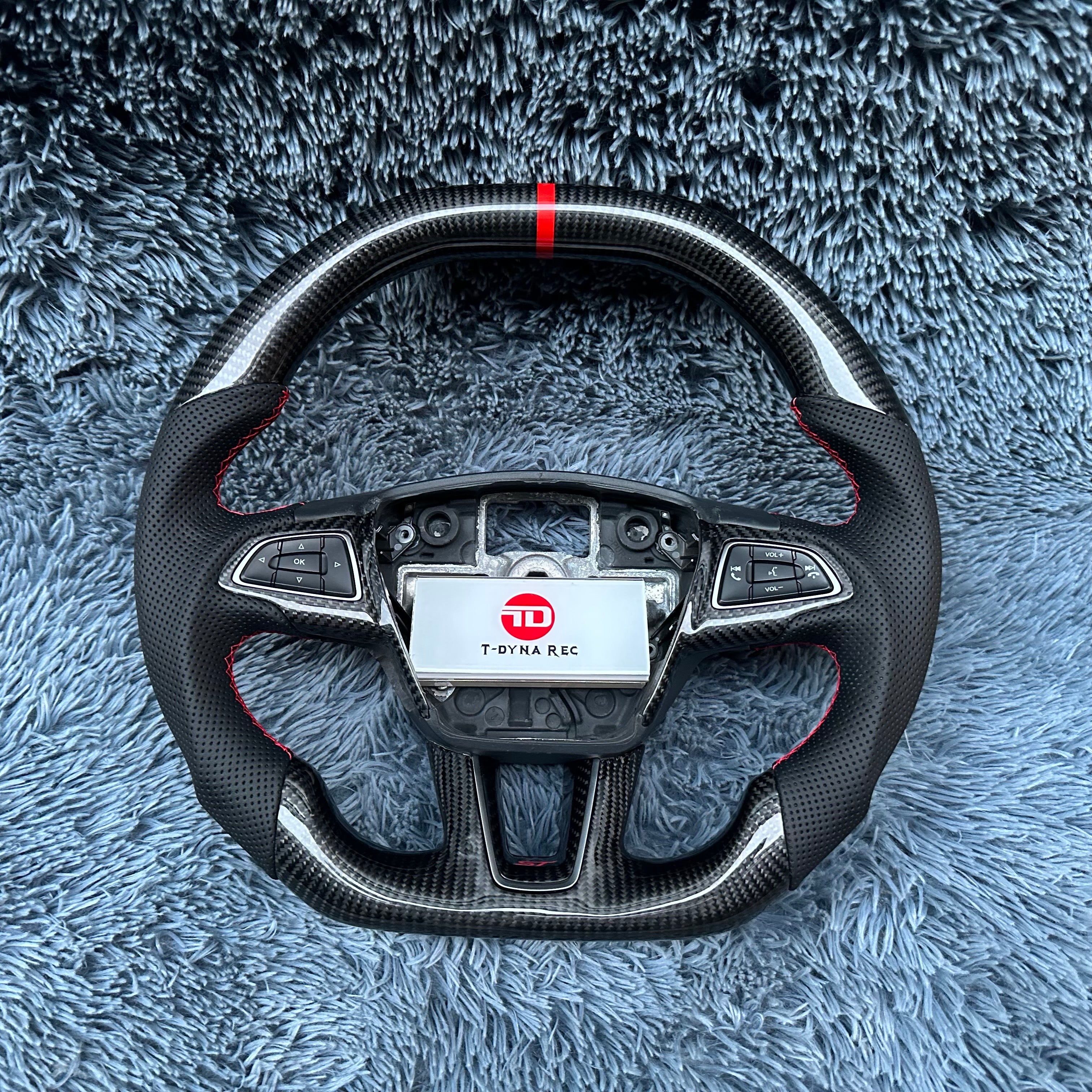 For Ford 2015-2018 Focus Mk3 RS/ST Carbon Fiber Steering Wheel