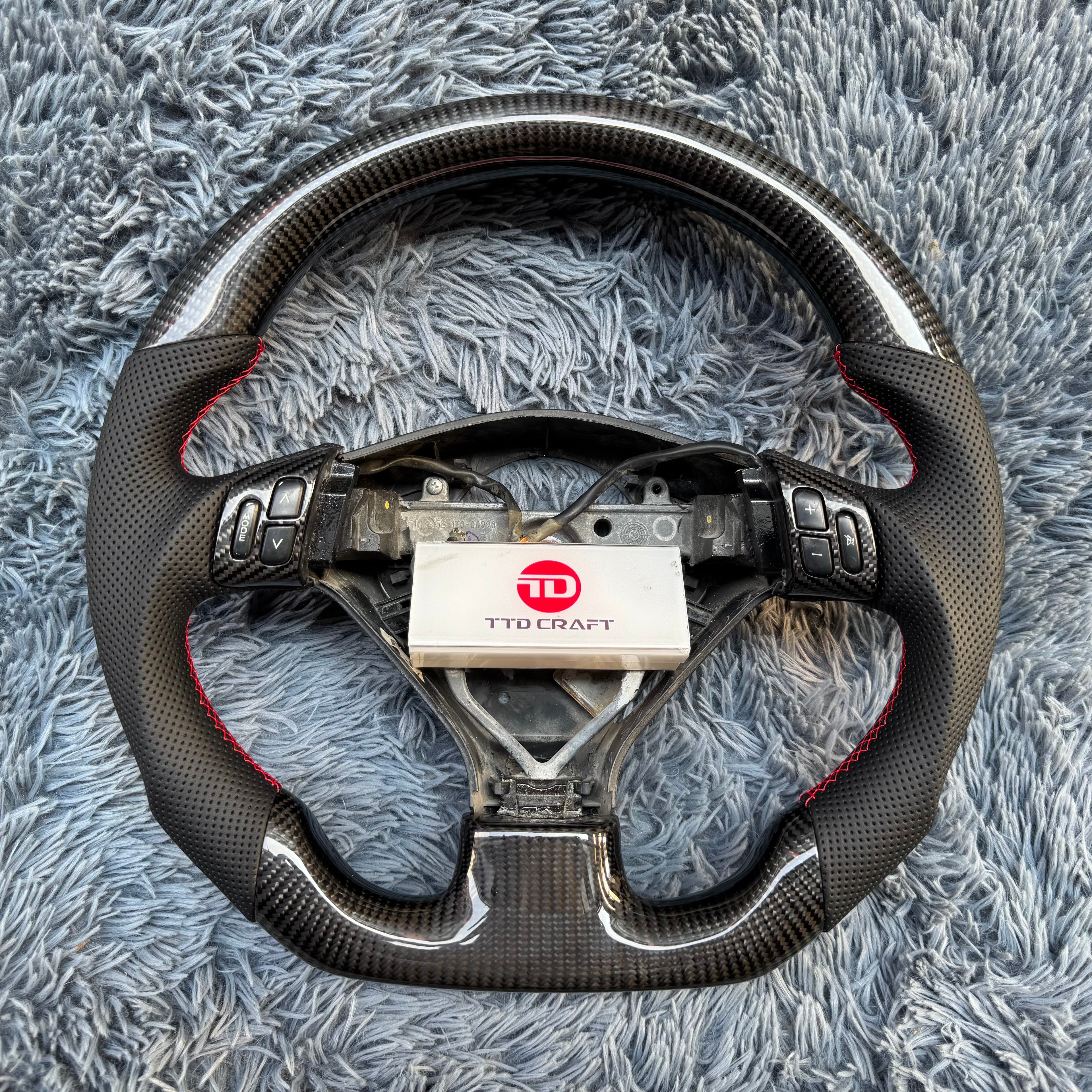 For Subaru 2004-2007 WRX STI / Forester / Legacy Custom Carbon Fiber Steering wheel