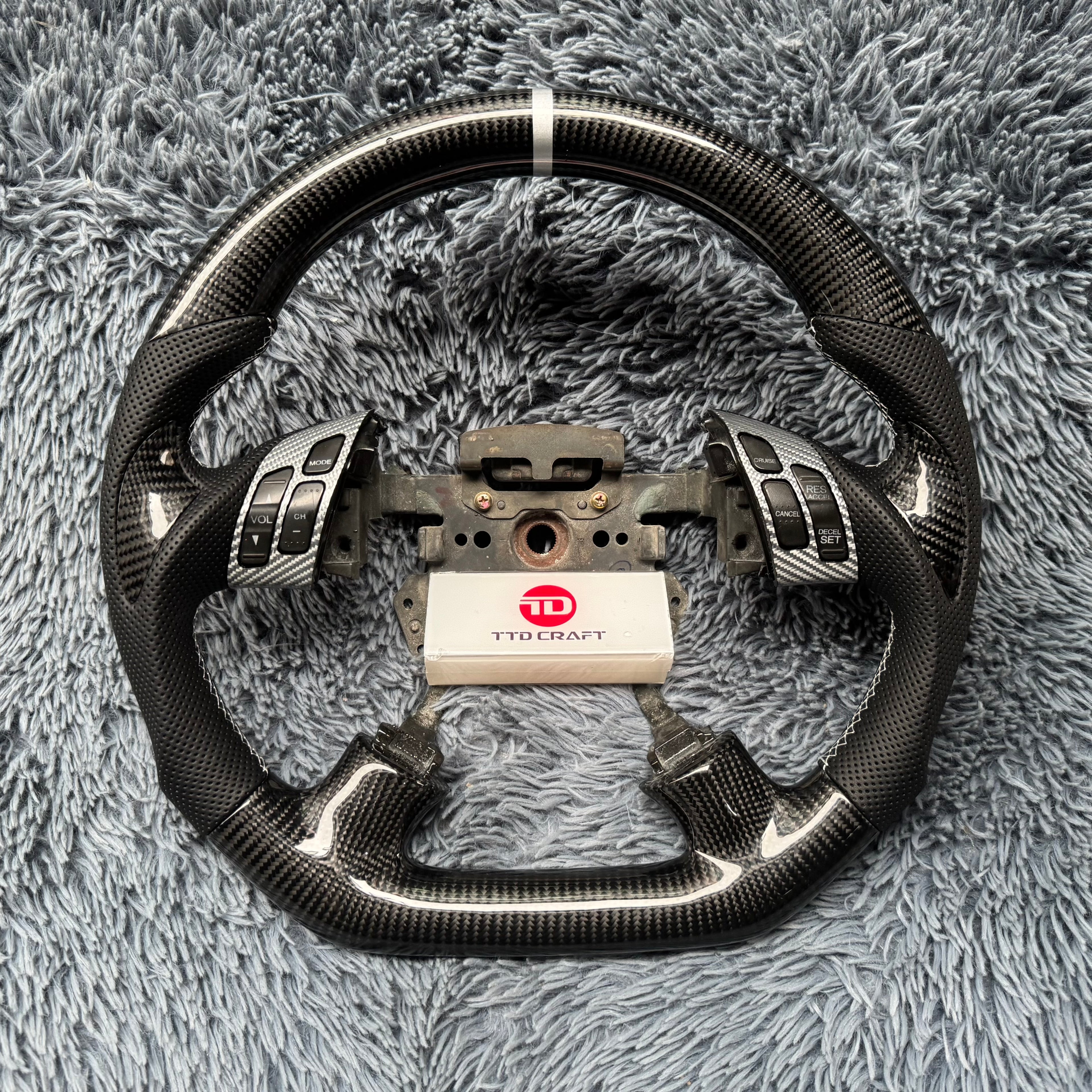 For Honda 7th gen Accord 2003-2007 Carbon Fiber Steering Wheel