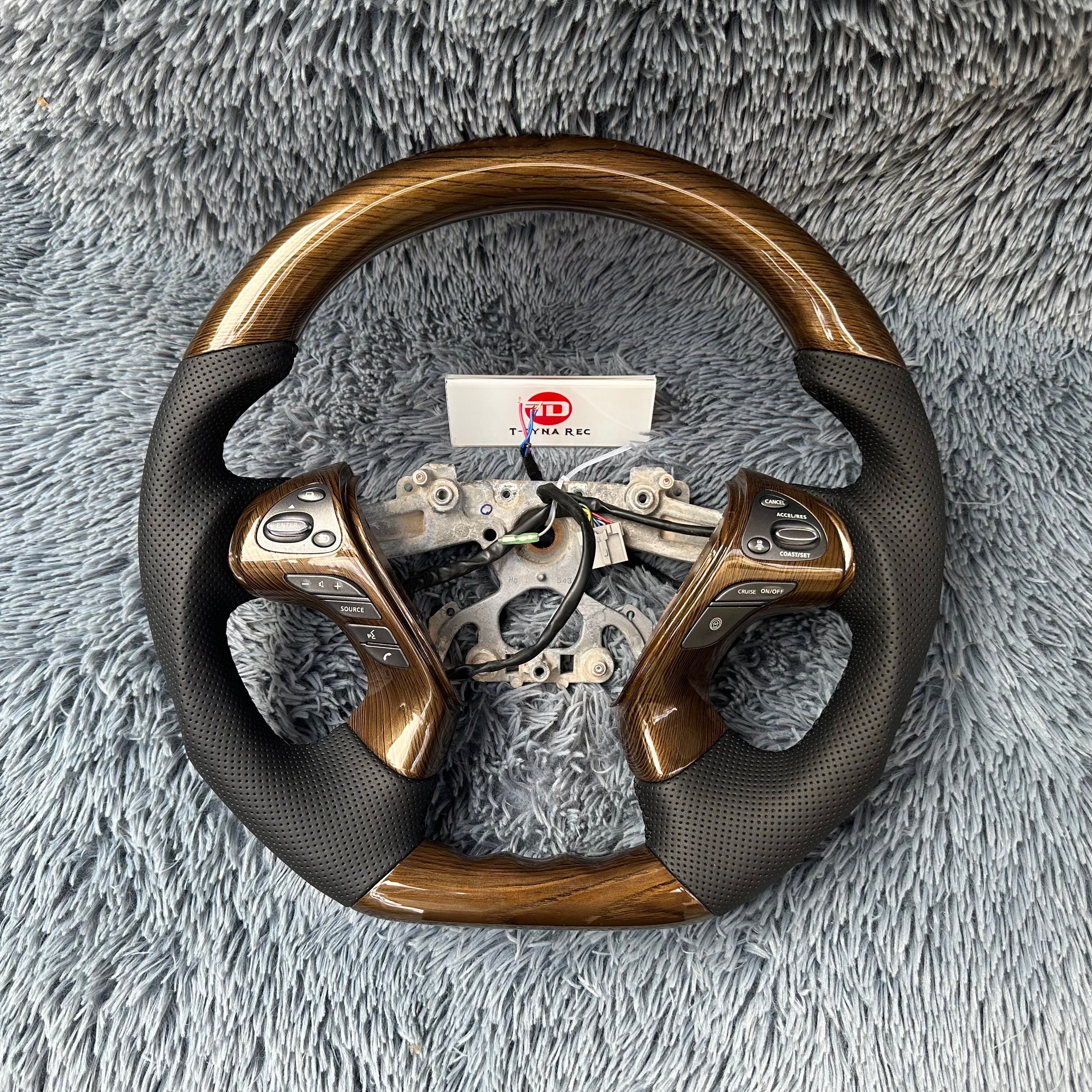 For Infiniti  QX60 / Q70/ M25 M35 M37 M56 Wooden Steering Wheel