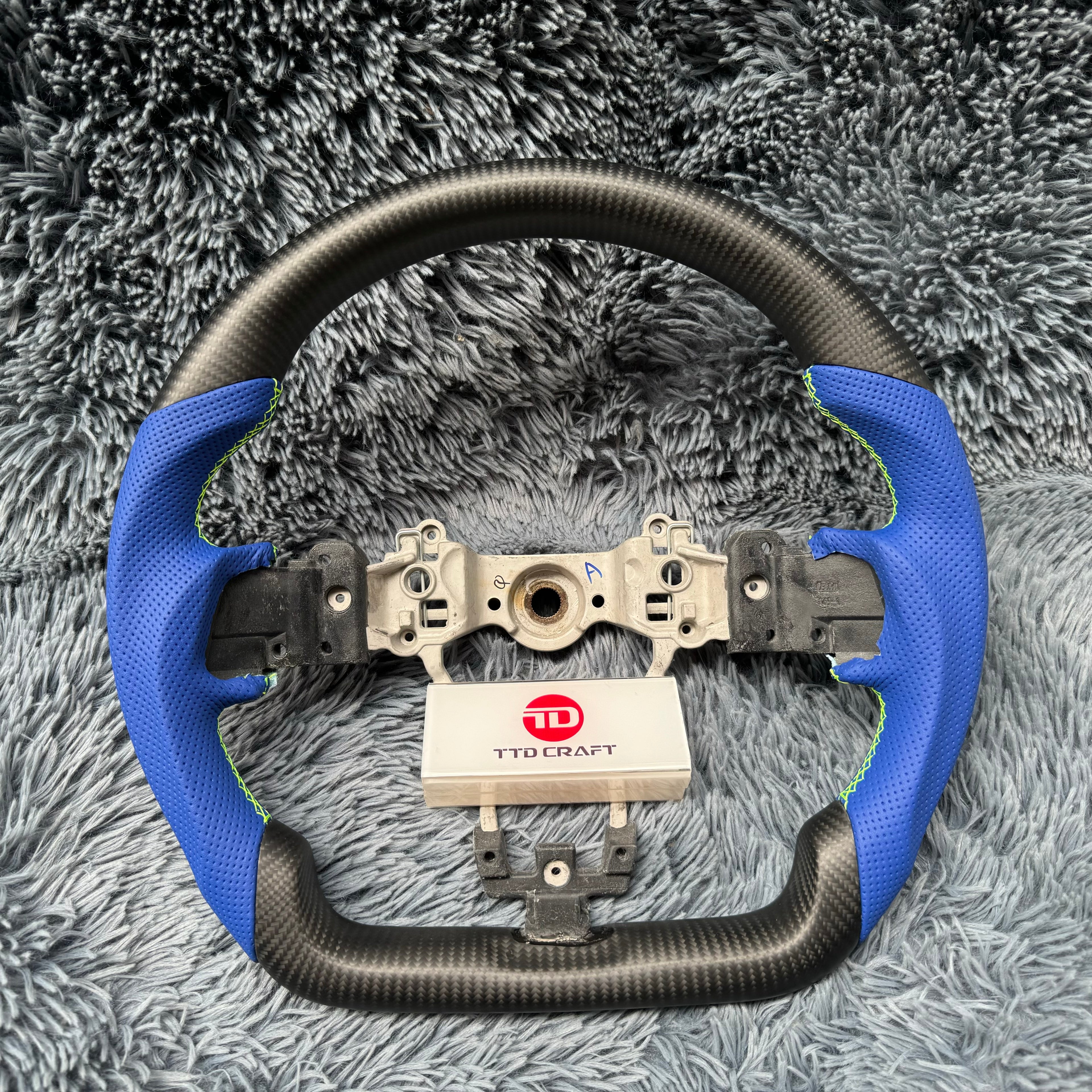 For Subaru 2015-2021 WRX / STI Custom Carbon Fiber Steering wheel