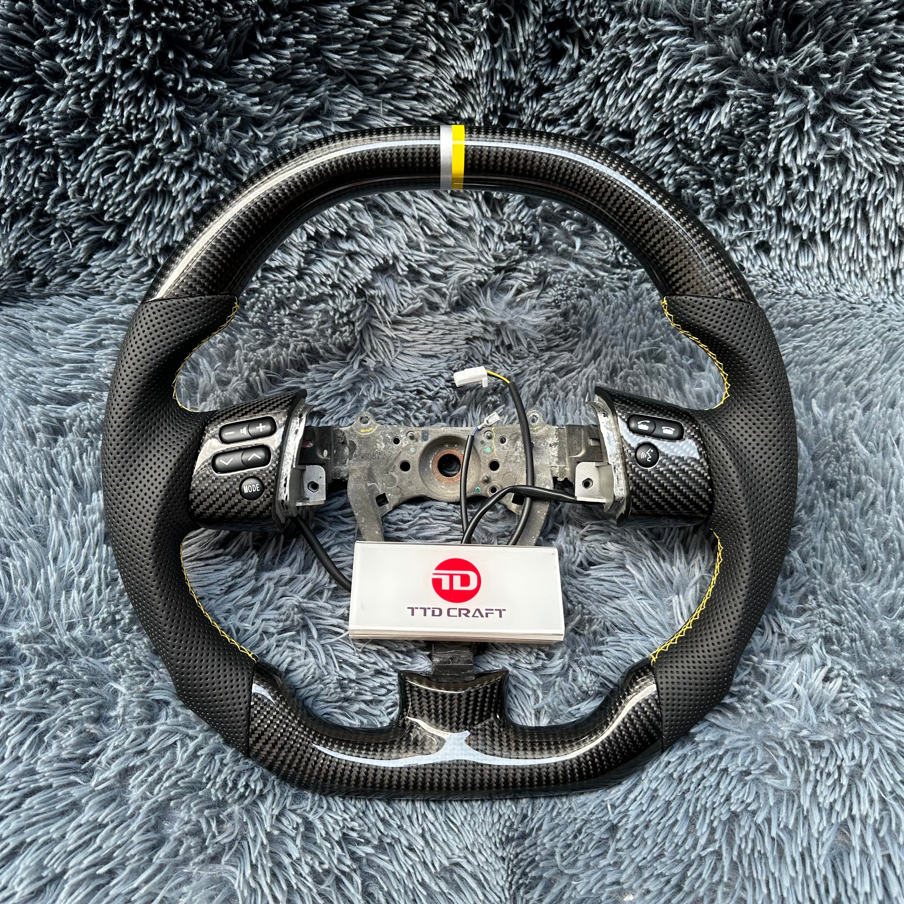 For Toyota 2007-2014 FJ Cruiser Carbon Fiber Steering Wheel
