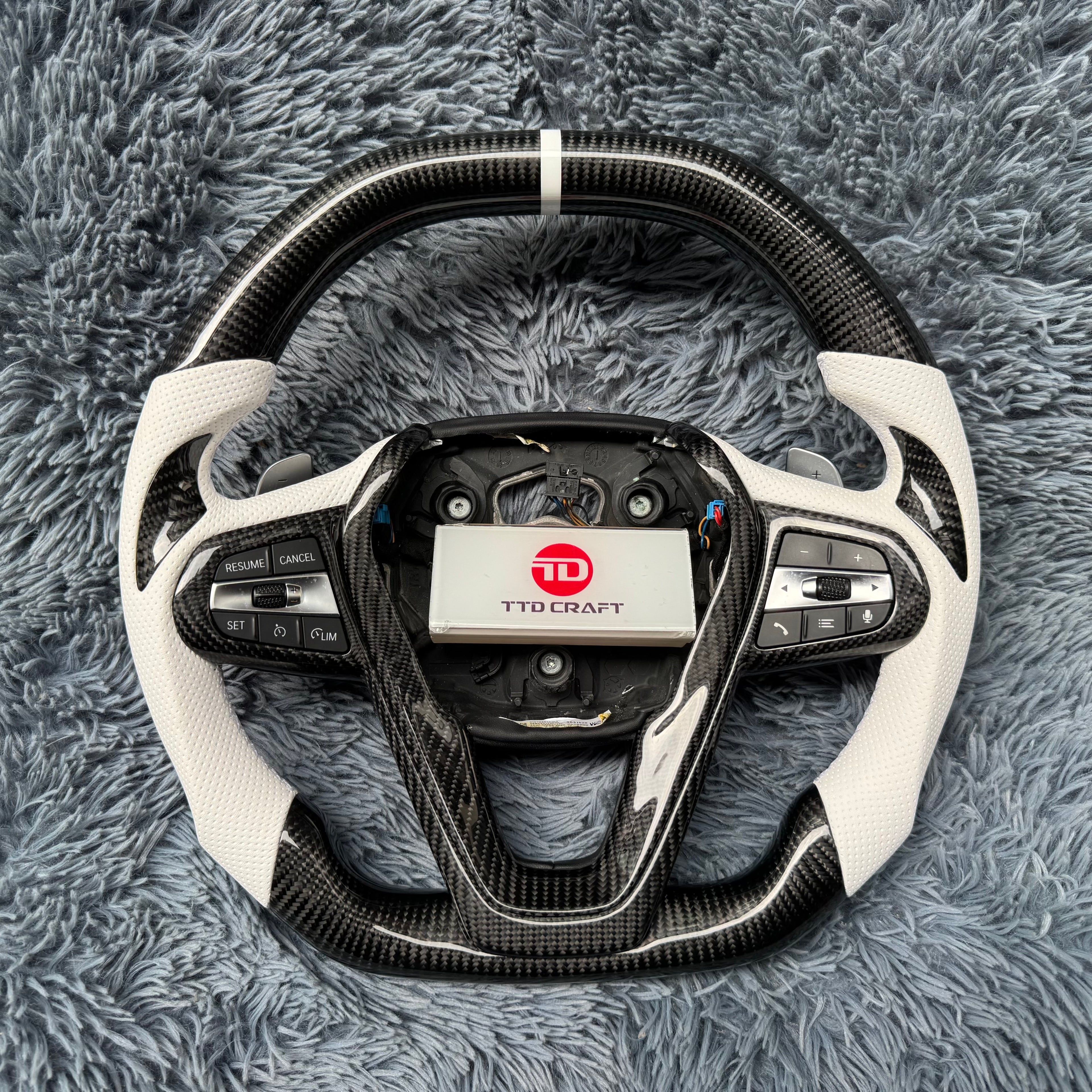 For BMW G20 G30 G31 G01 G02 G11 G12 F30 I4 Carbon Fiber Steering Wheel
