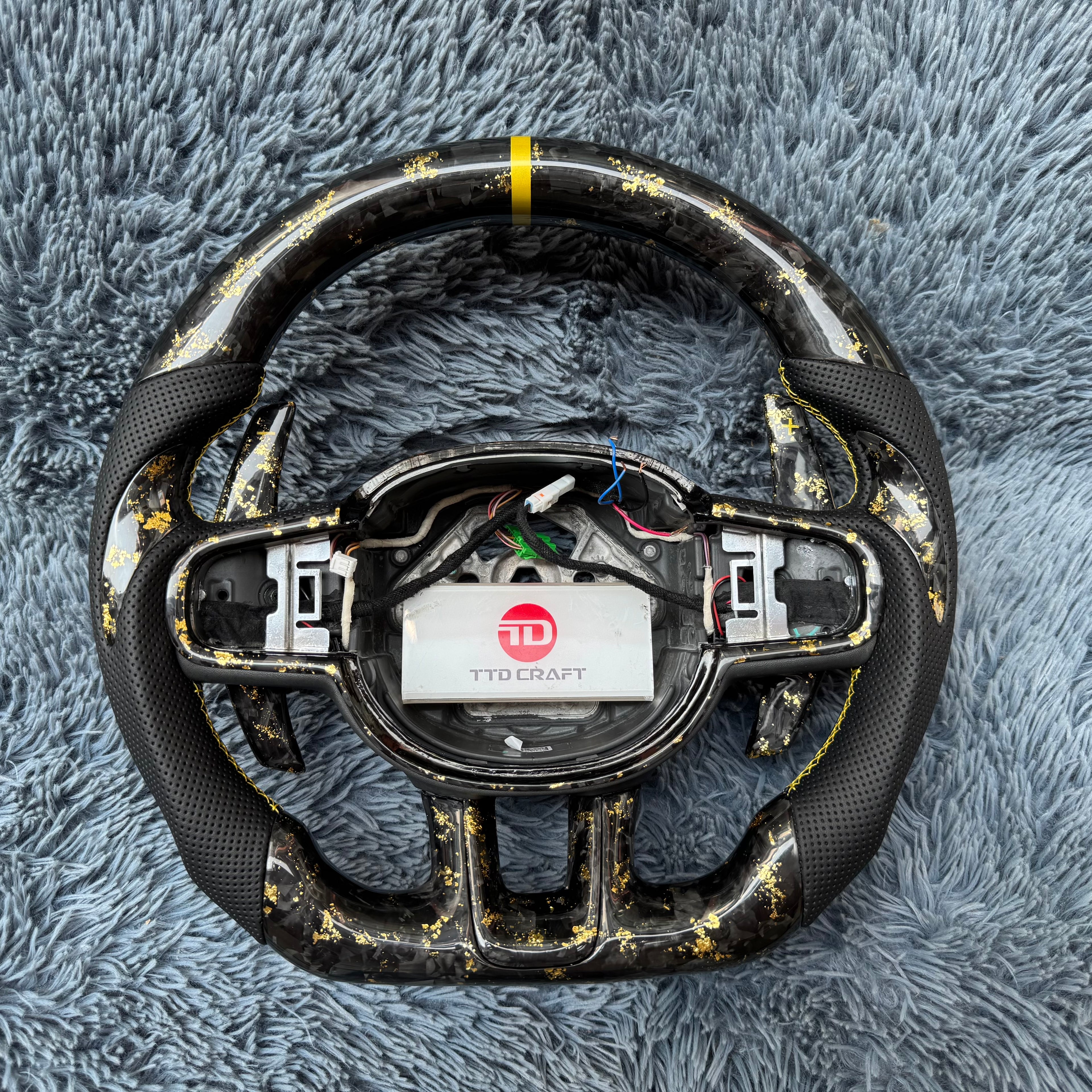 For Volvo 2019-2026 S60 Forged Carbon Fiber Steering Wheel