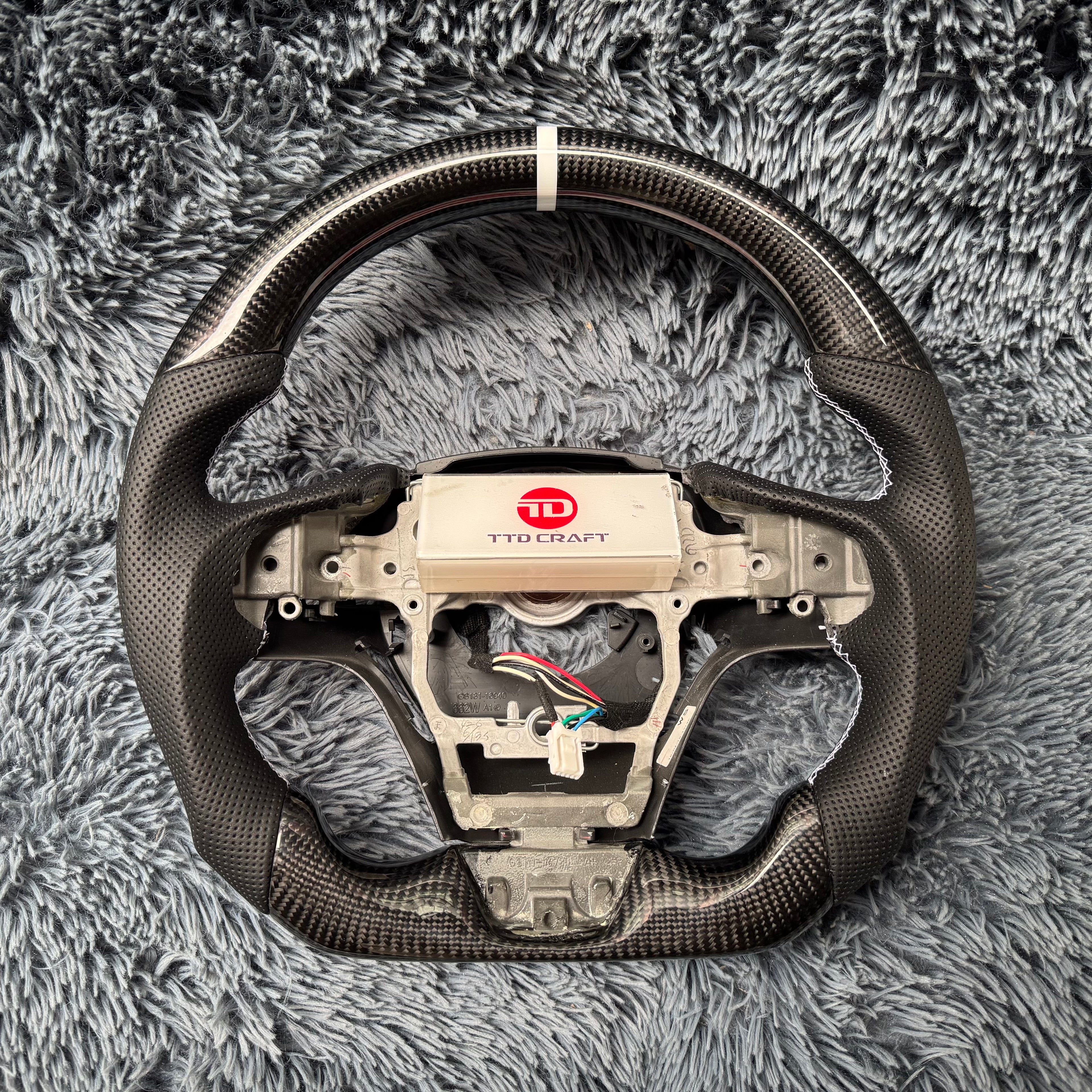 For Lexus 2017-2026 LC500 Custom Carbon Fiber Steering Wheel