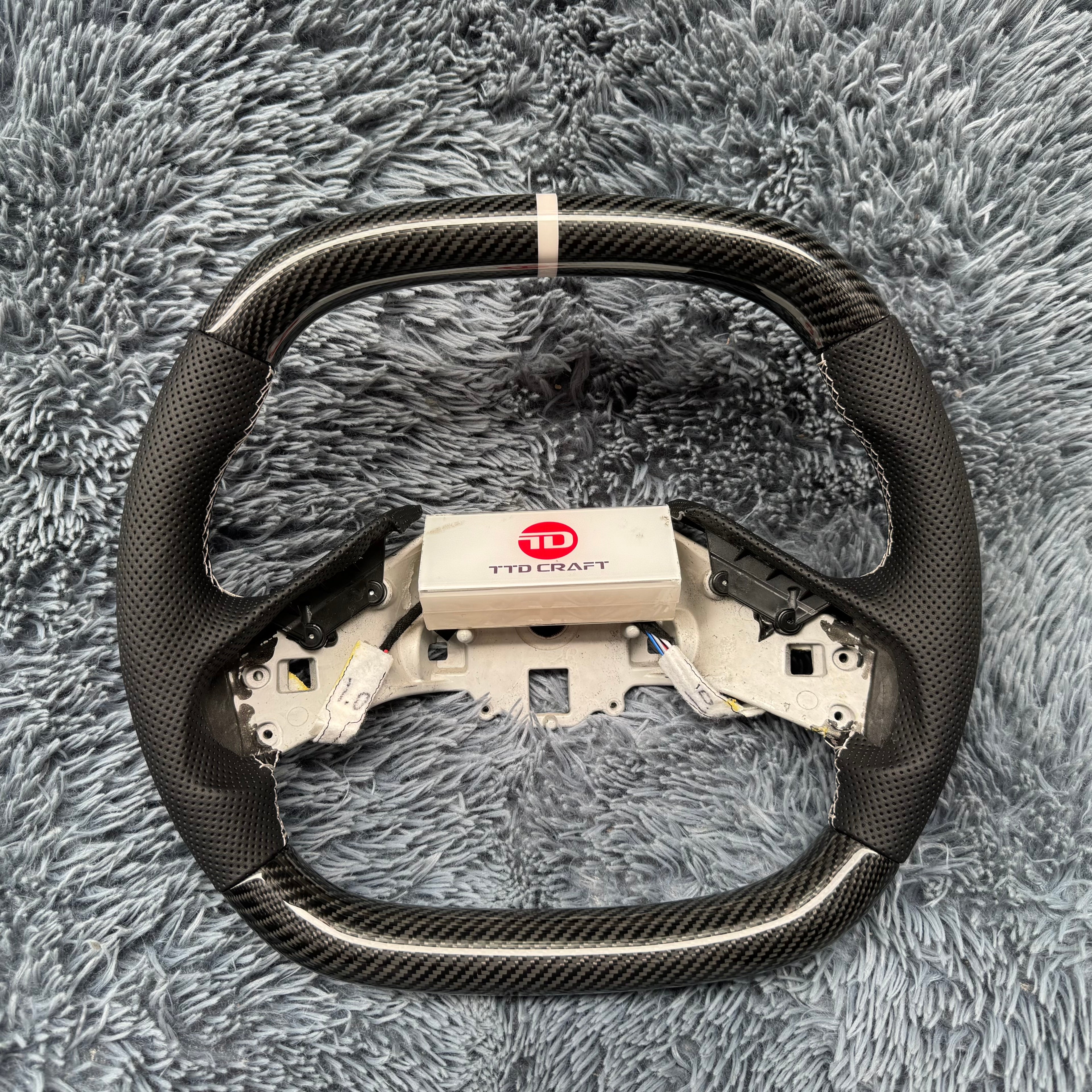 For Corvette C8 2020-2026 Carbon Fiber Steering Wheel
