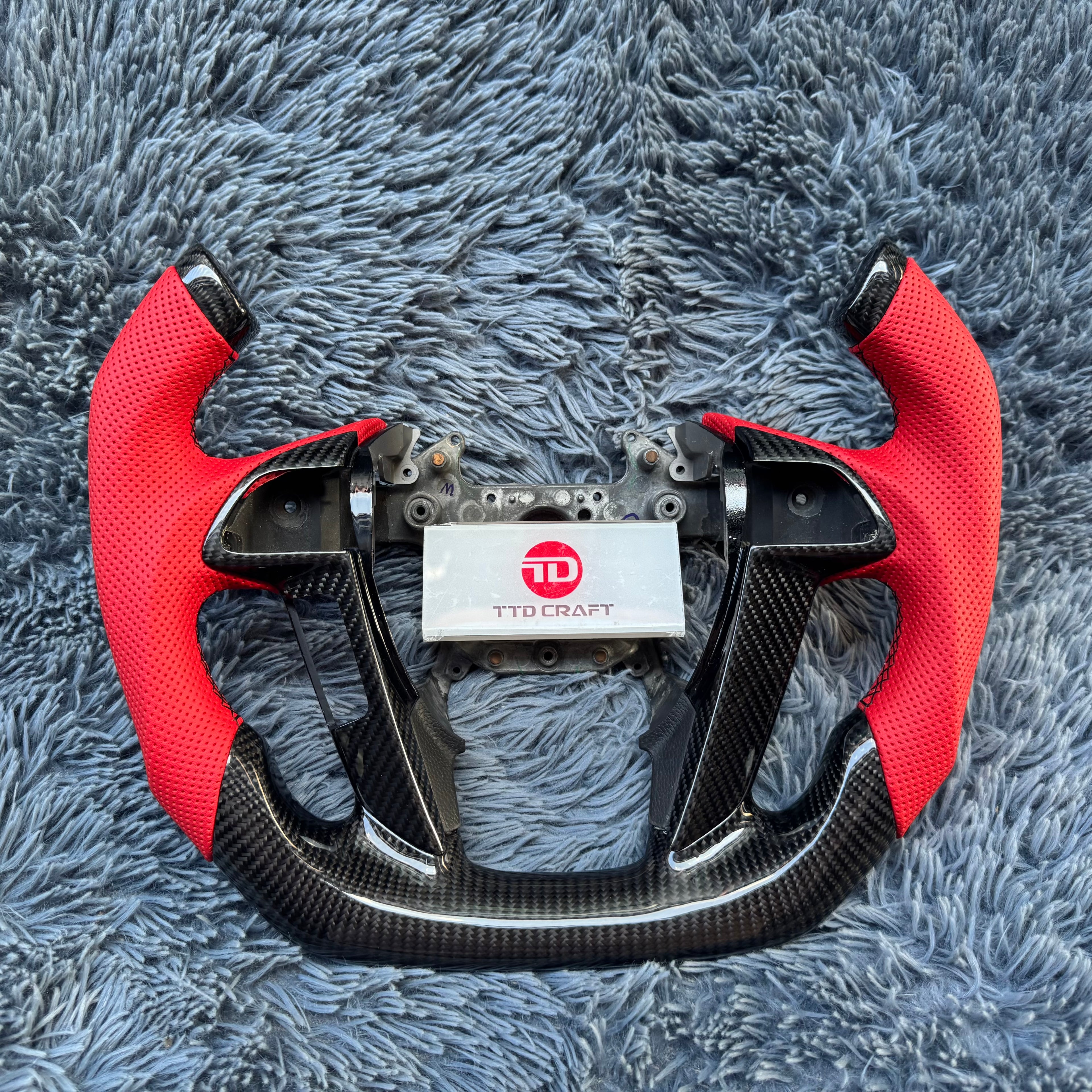 Custom Honda 8th gen Accord 2008-2012 Carbon Fiber Steering Wheel