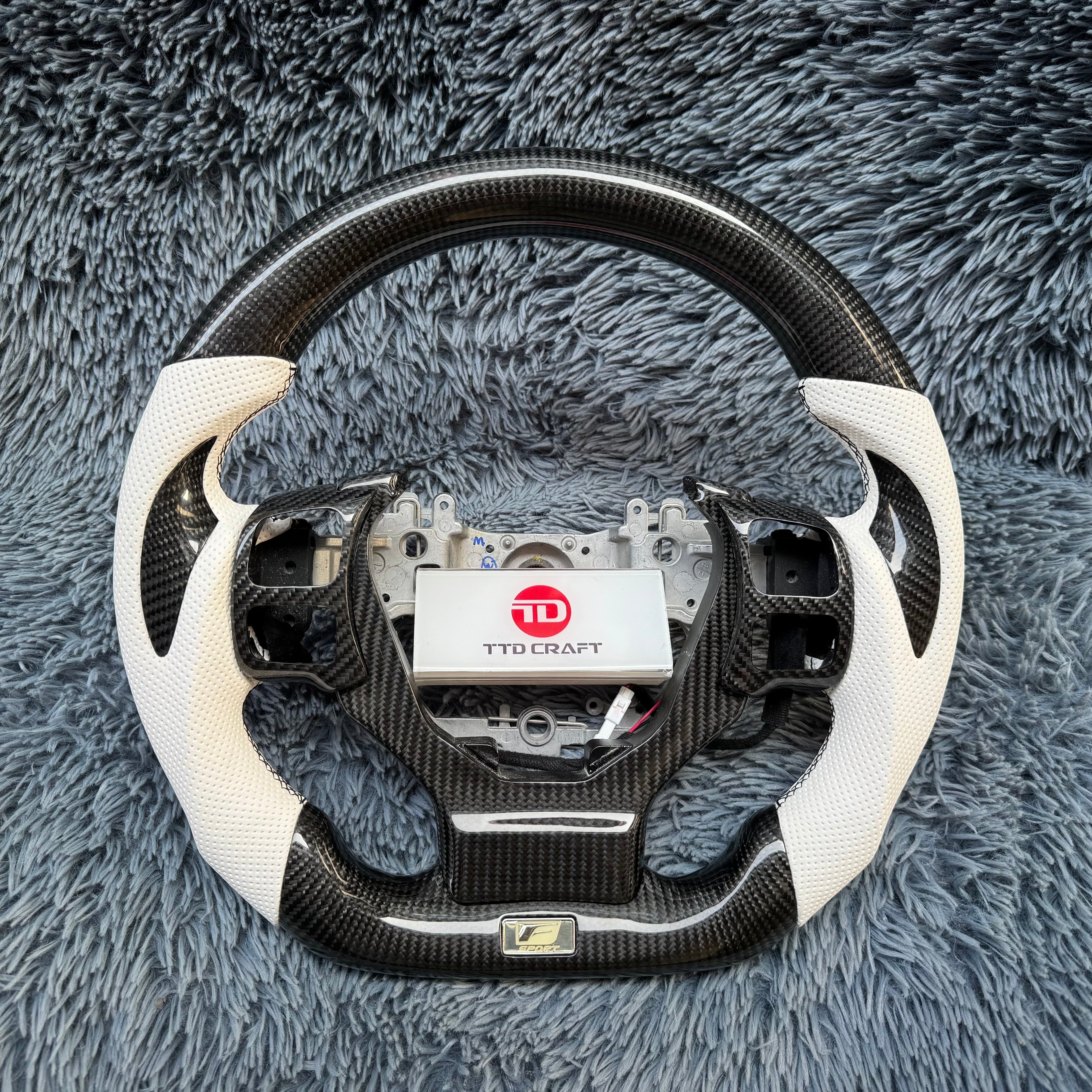 For Lexus 2014-2025 IS CT200h NX RC RCF Carbon Fiber Steering Wheel