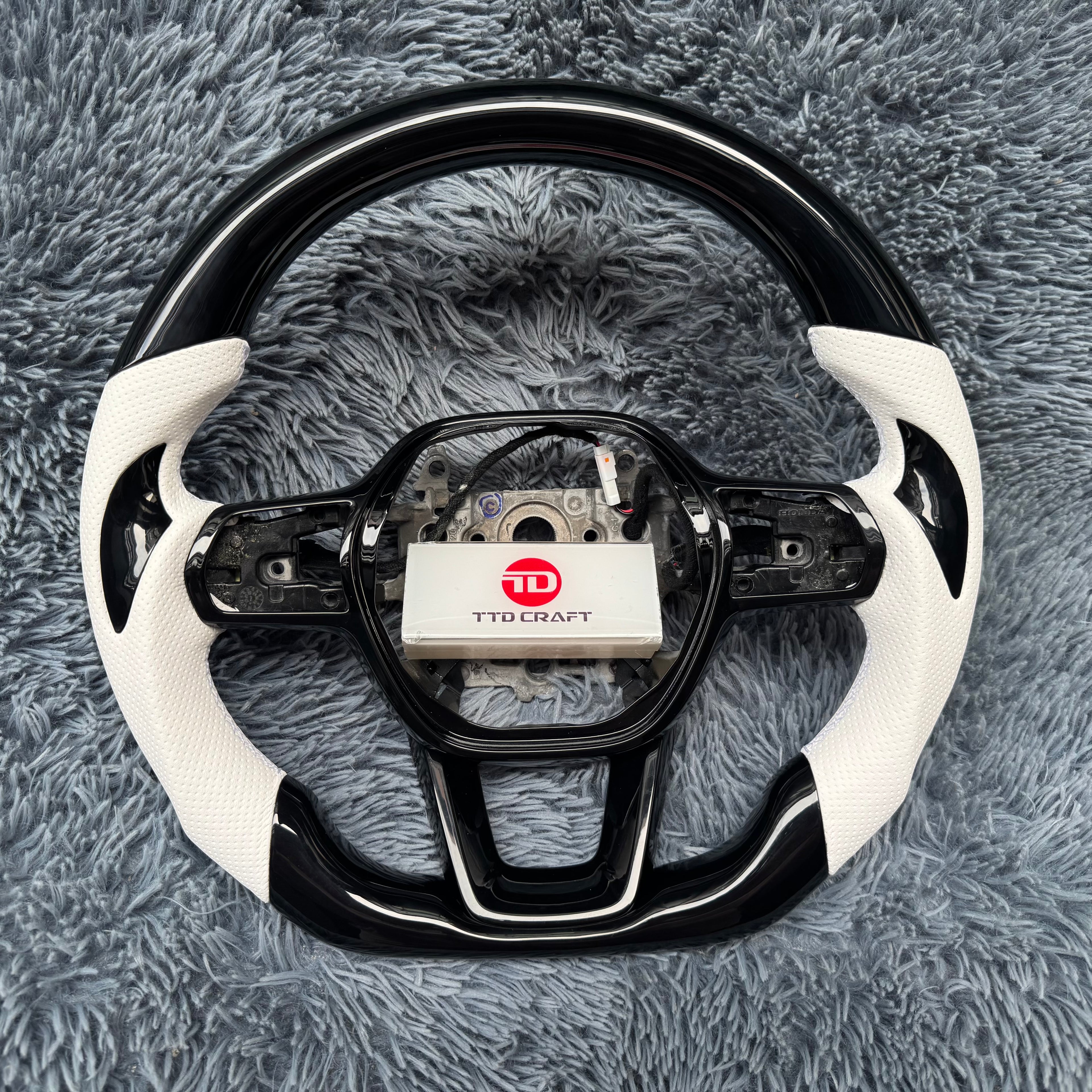 For Honda 11th gen Civic 2022-2026 Custom Carbon Fiber Steering Wheel