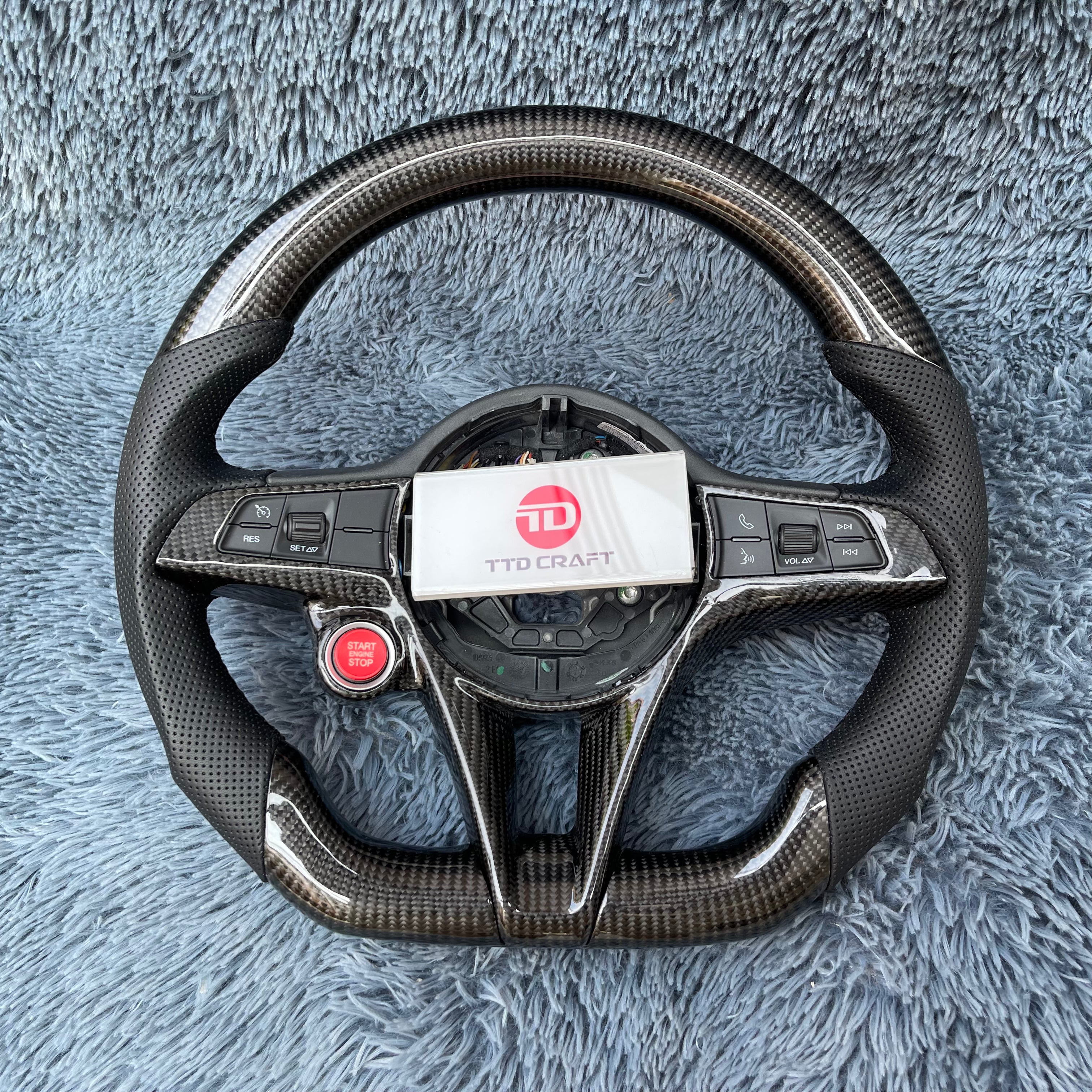 For Alfa Romeo 2017-2021 Giulia Stelvio Carbon Fiber Steering Wheel