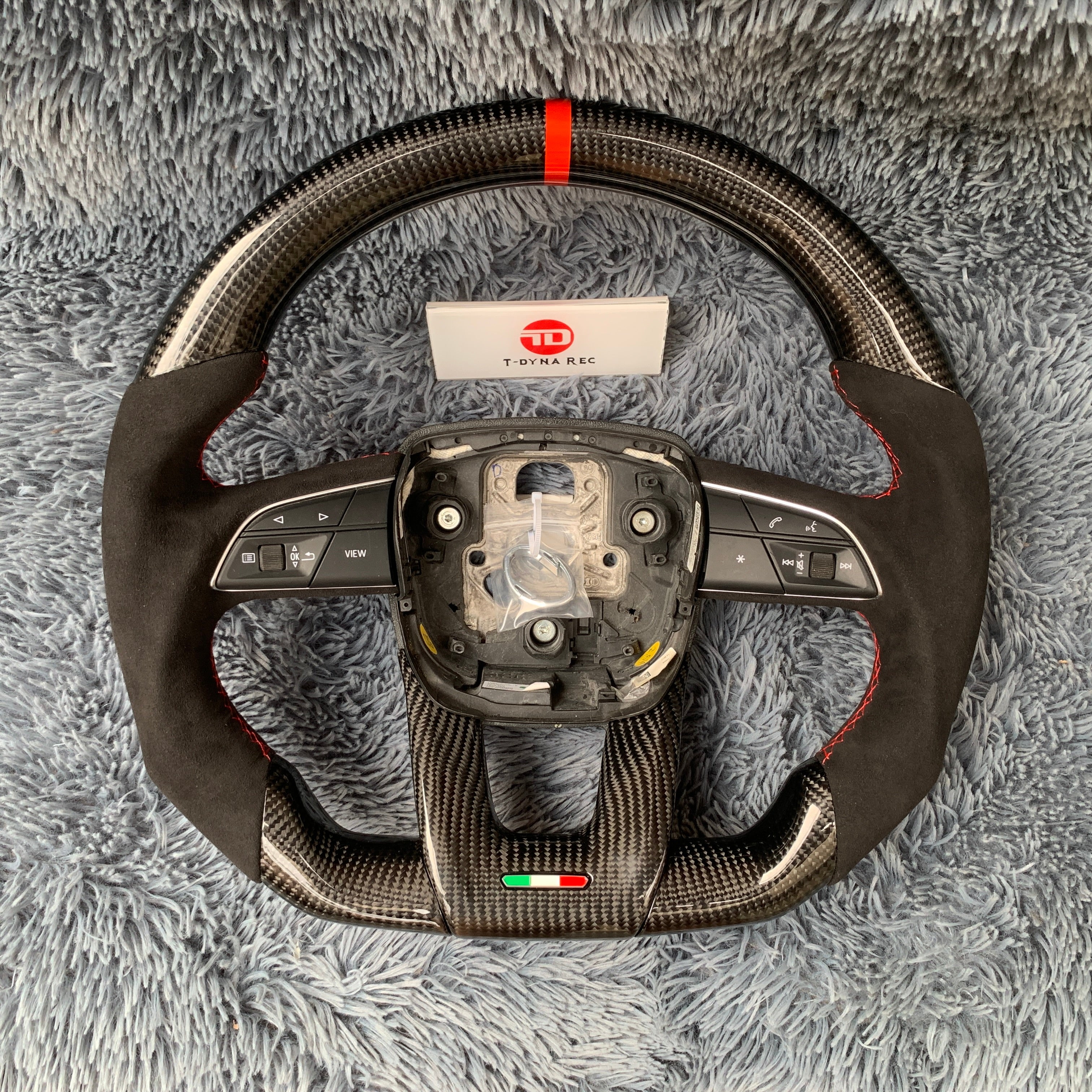 For Lamborghini 2018-2026 URUS Carbon Fiber Steering Wheel