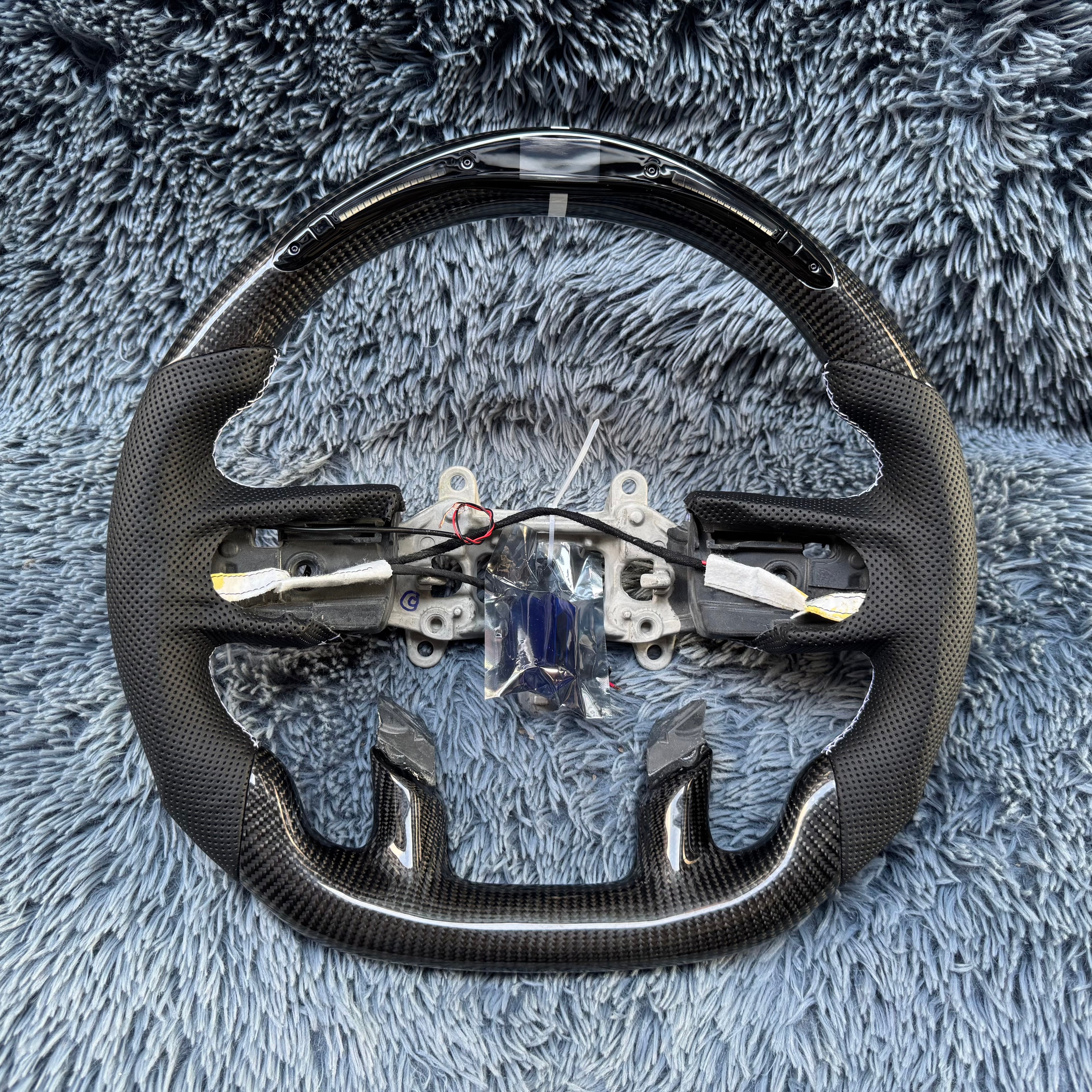 For Dodge 2019 -2025 Ram 1500 2500 3500 LED Carbon Fiber Steering Wheel