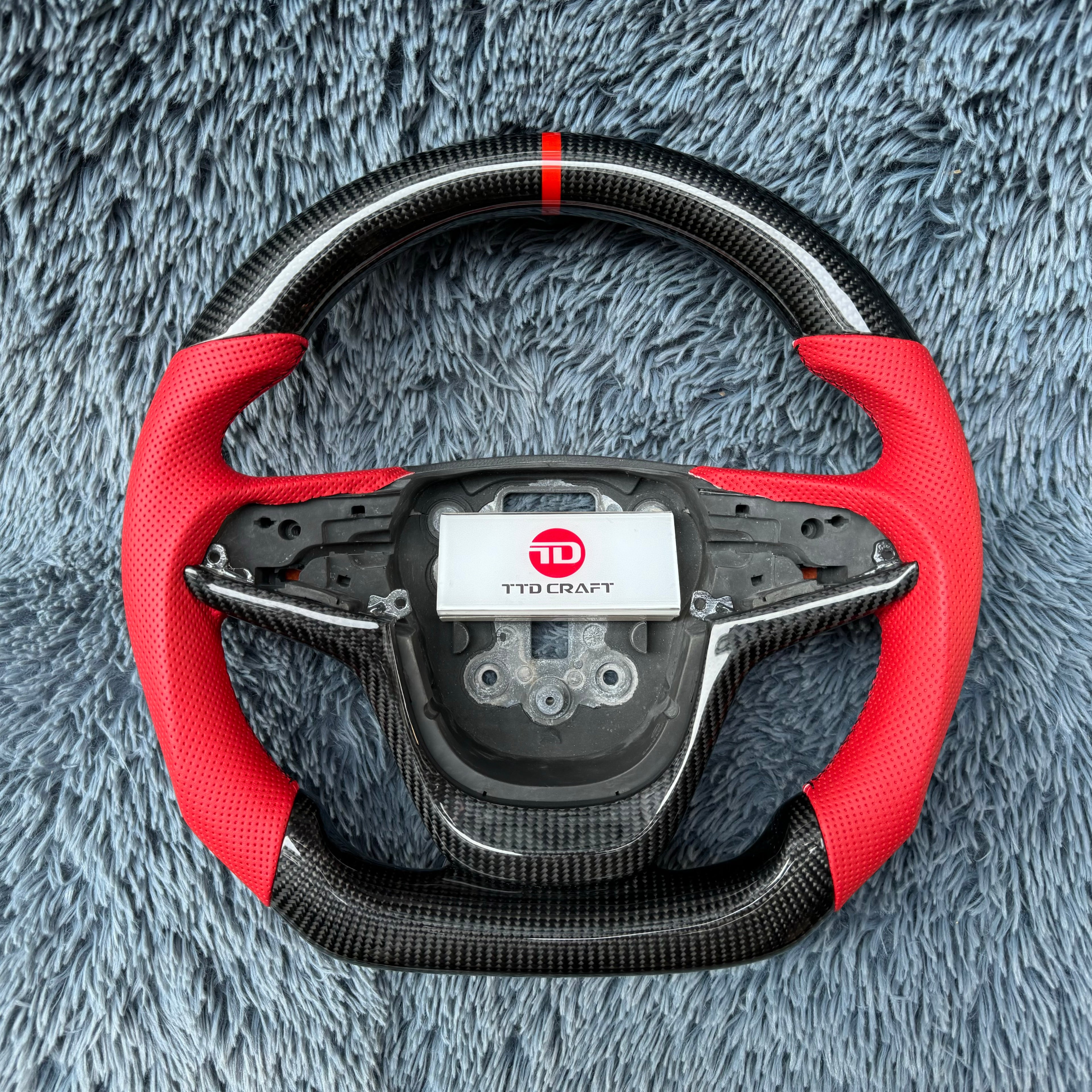 For Chevrolet 2014-2017 Chevy SS  Carbon Fiber Steering Wheel