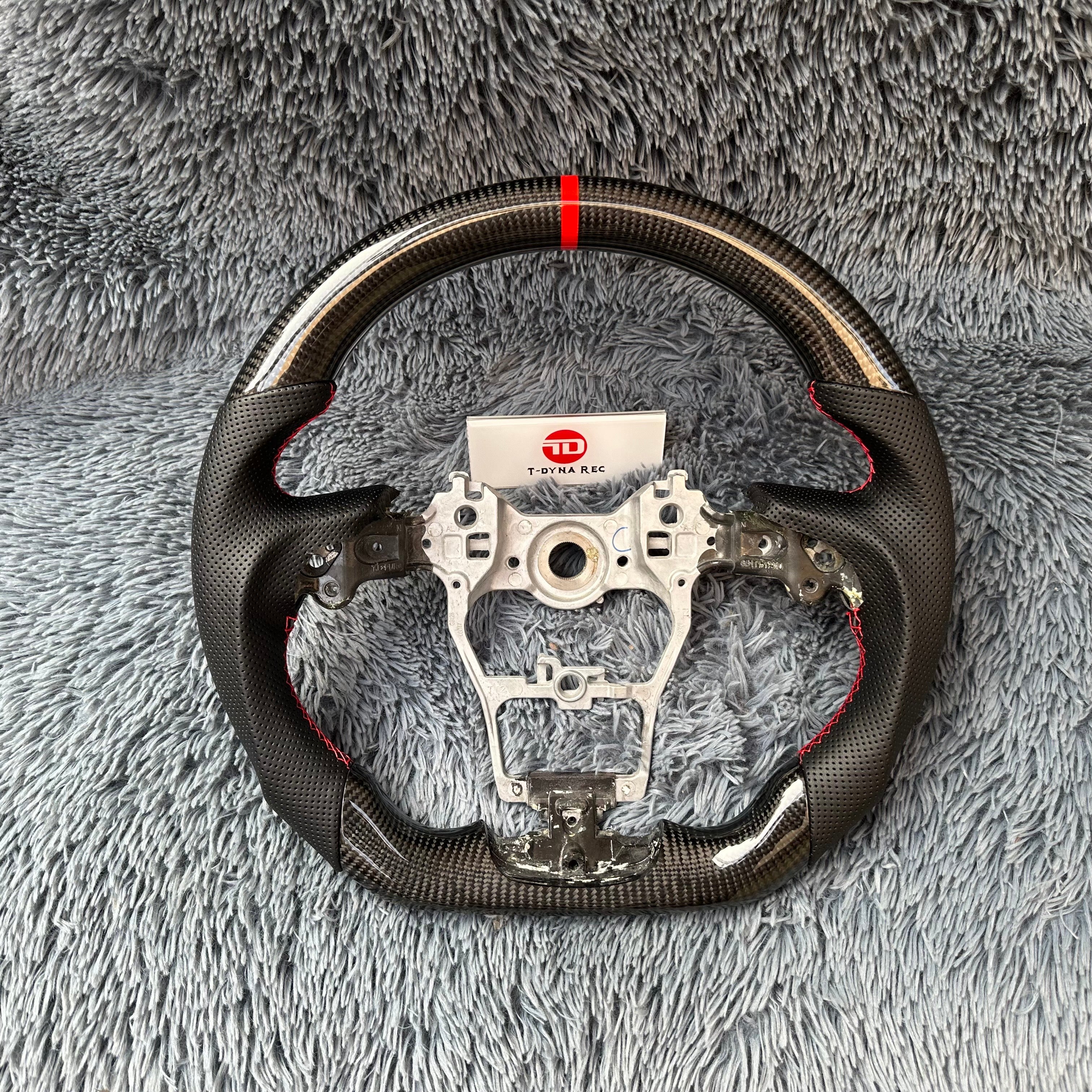 For Toyota 2020-2026 Highlander Real Carbon Fiber Steering Wheel