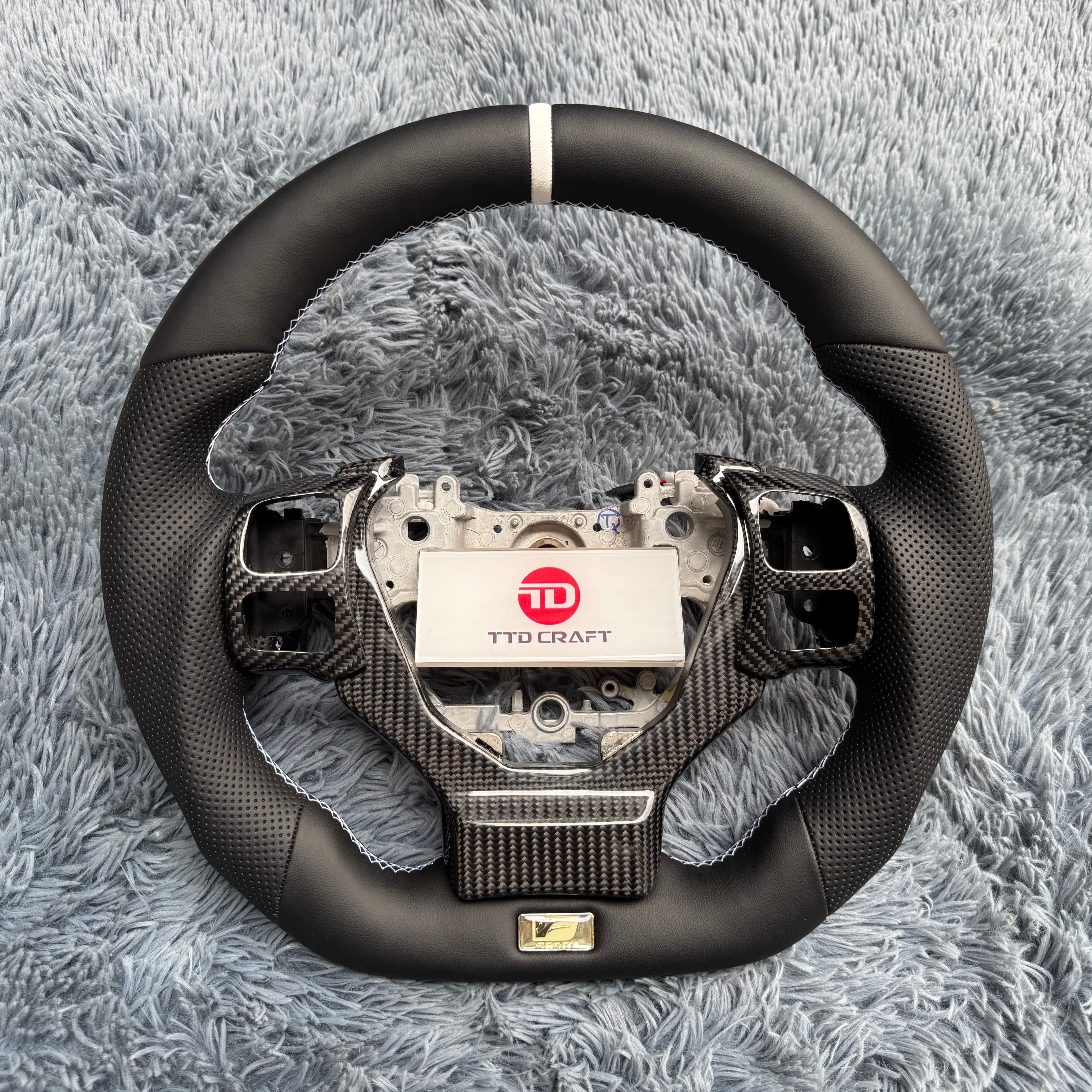 For Lexus 2014-2025 IS CT200h NX RC RCF Carbon Fiber Steering Wheel