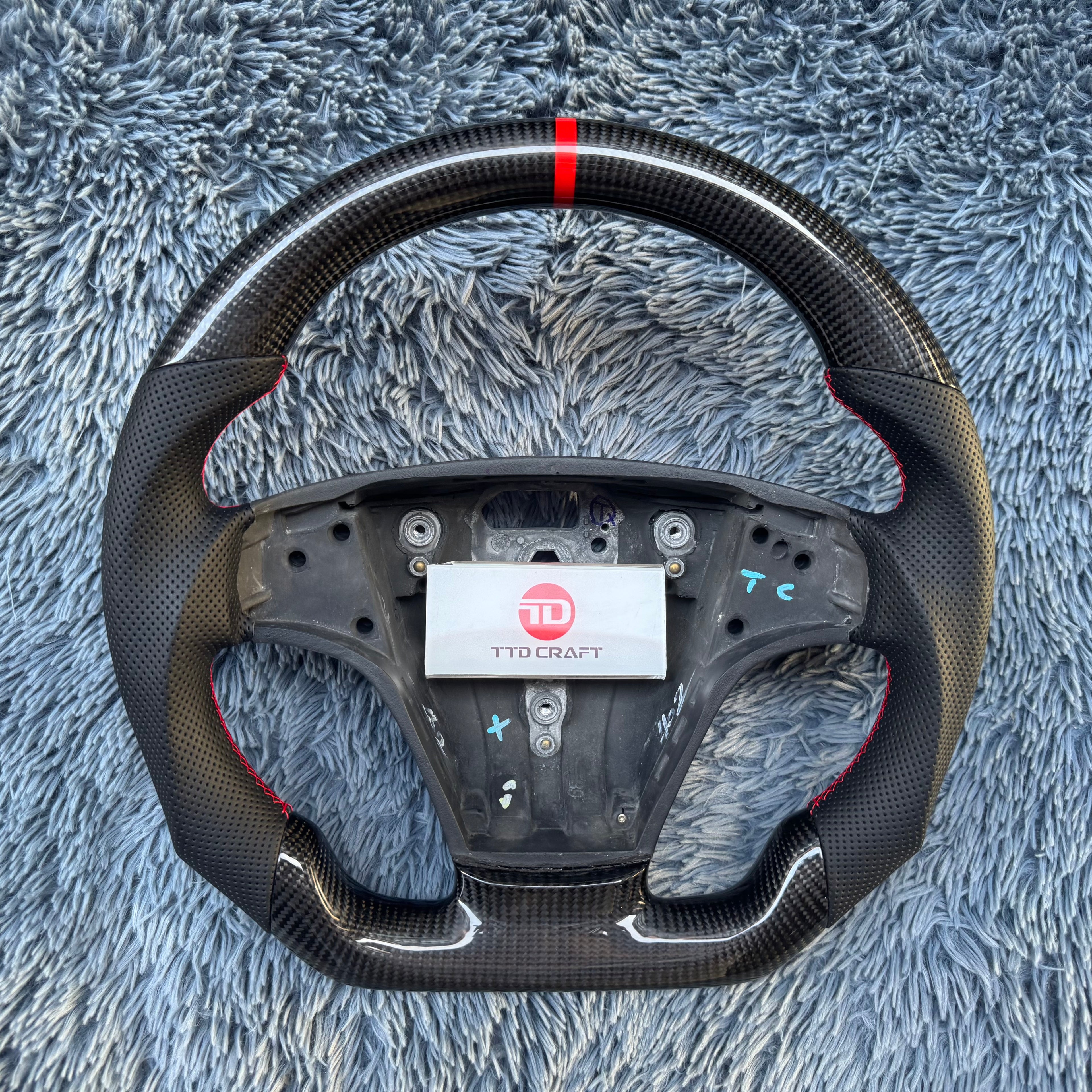 For 2004 -2013 Volvo V50 S40 C30 C70 Carbon Fiber Steering Wheel