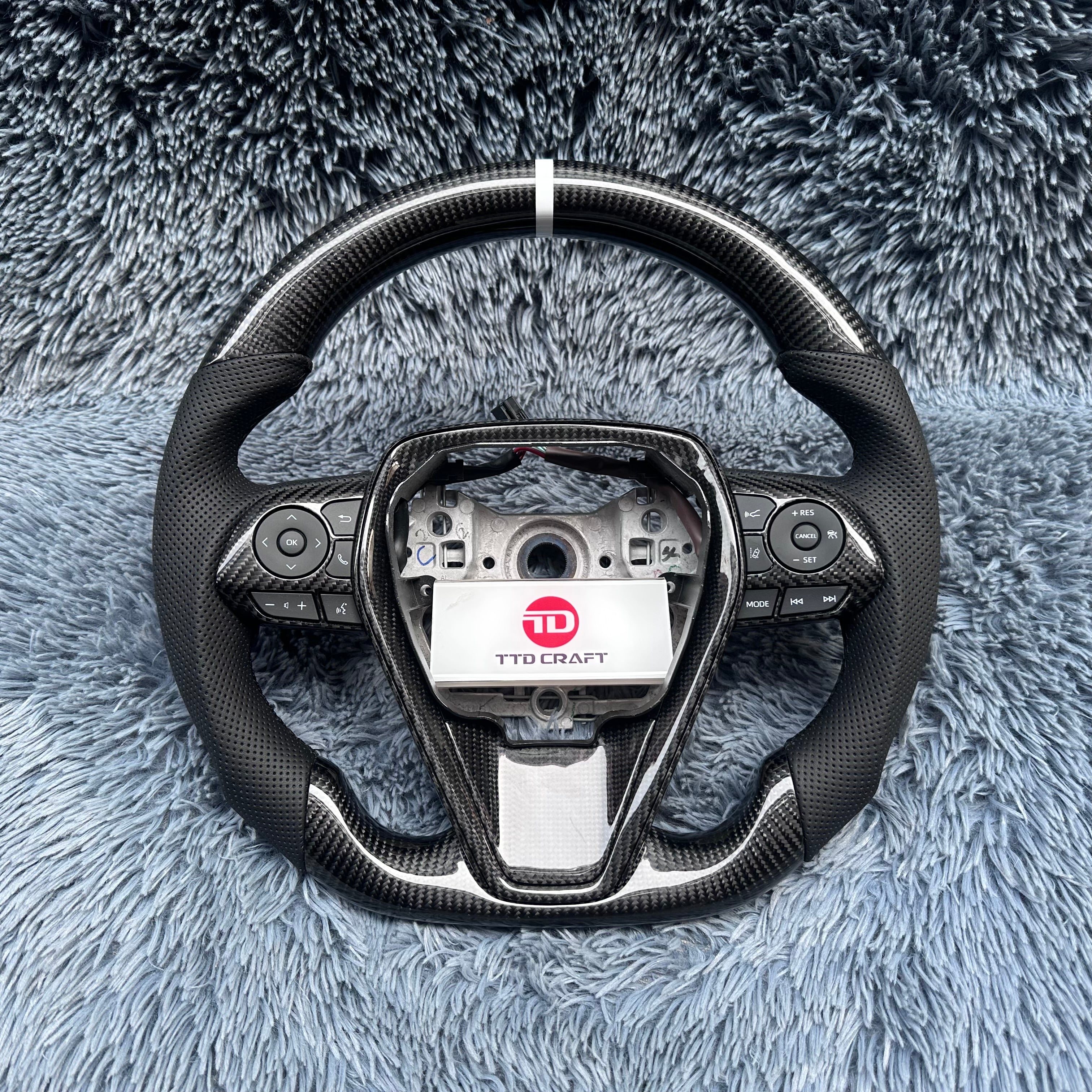 For 8th Gen Toyota Camry 2018-2024  Carbon Fiber Steering Wheel