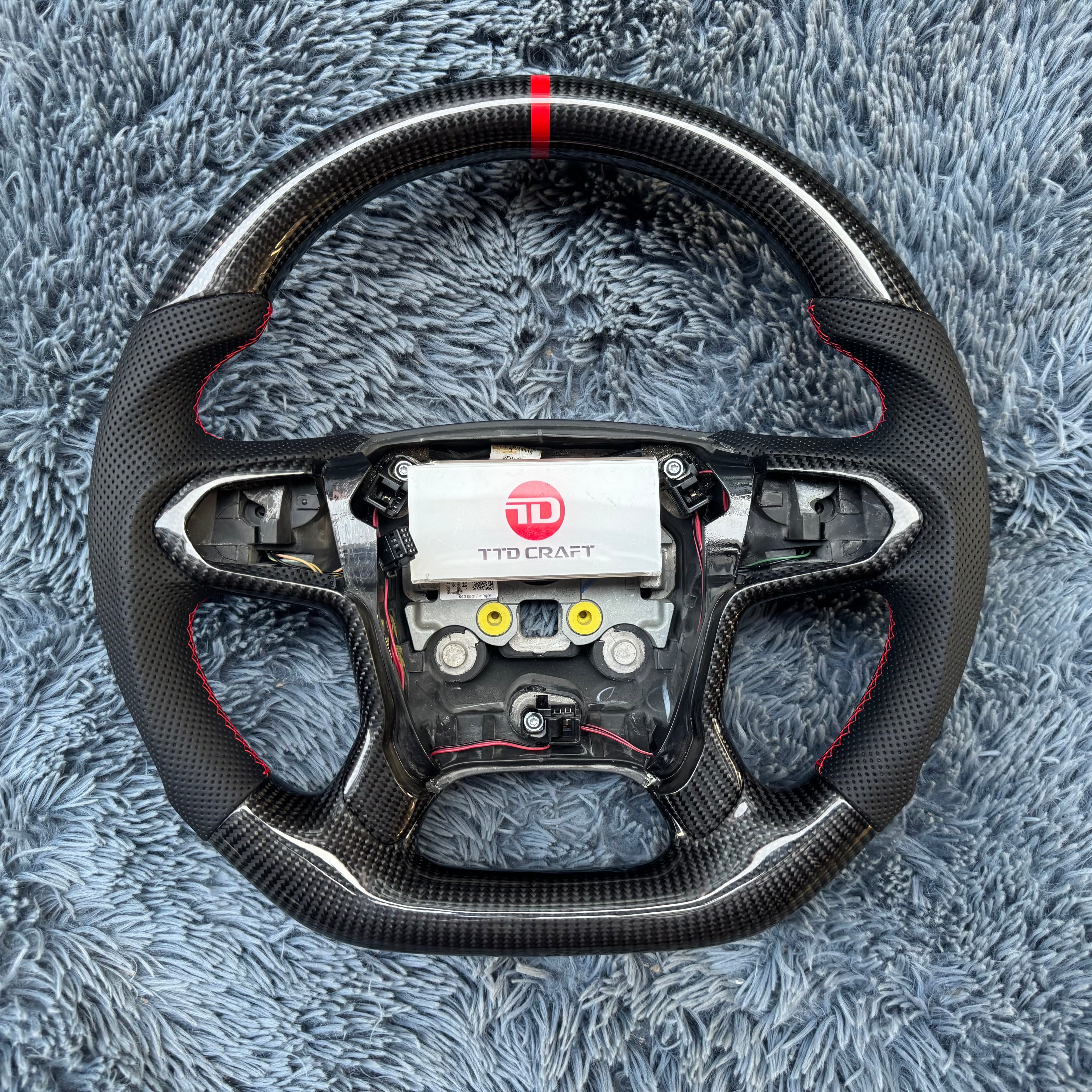 For 2014-2018 Chevrolet Silverado/GMC Sierra Custom Carbon Fiber Steering Wheel