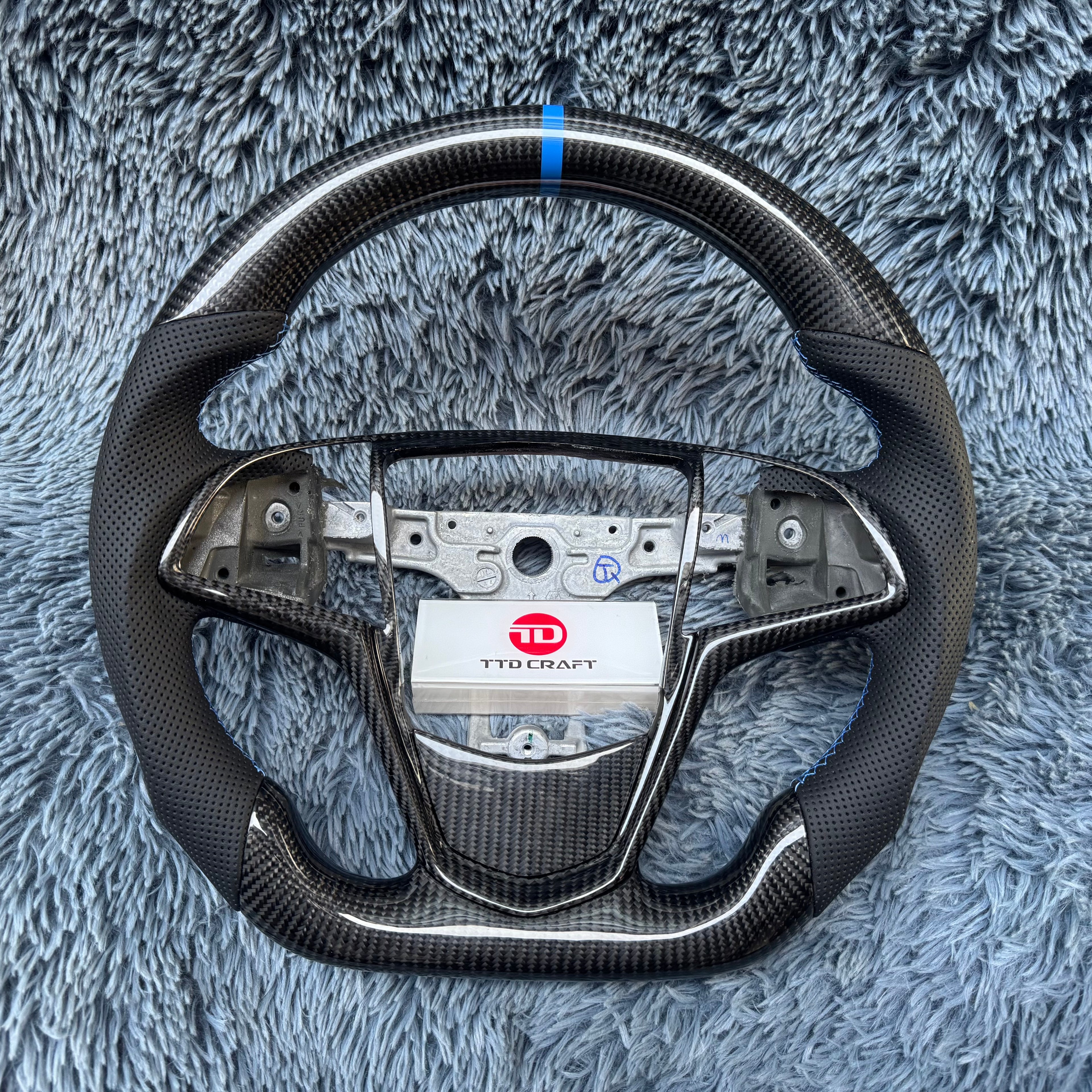 For Cadillac 2015-2019 CTS CTS-V | 2013-2019 ATS ATS-V Carbon Fiber Steering Wheel