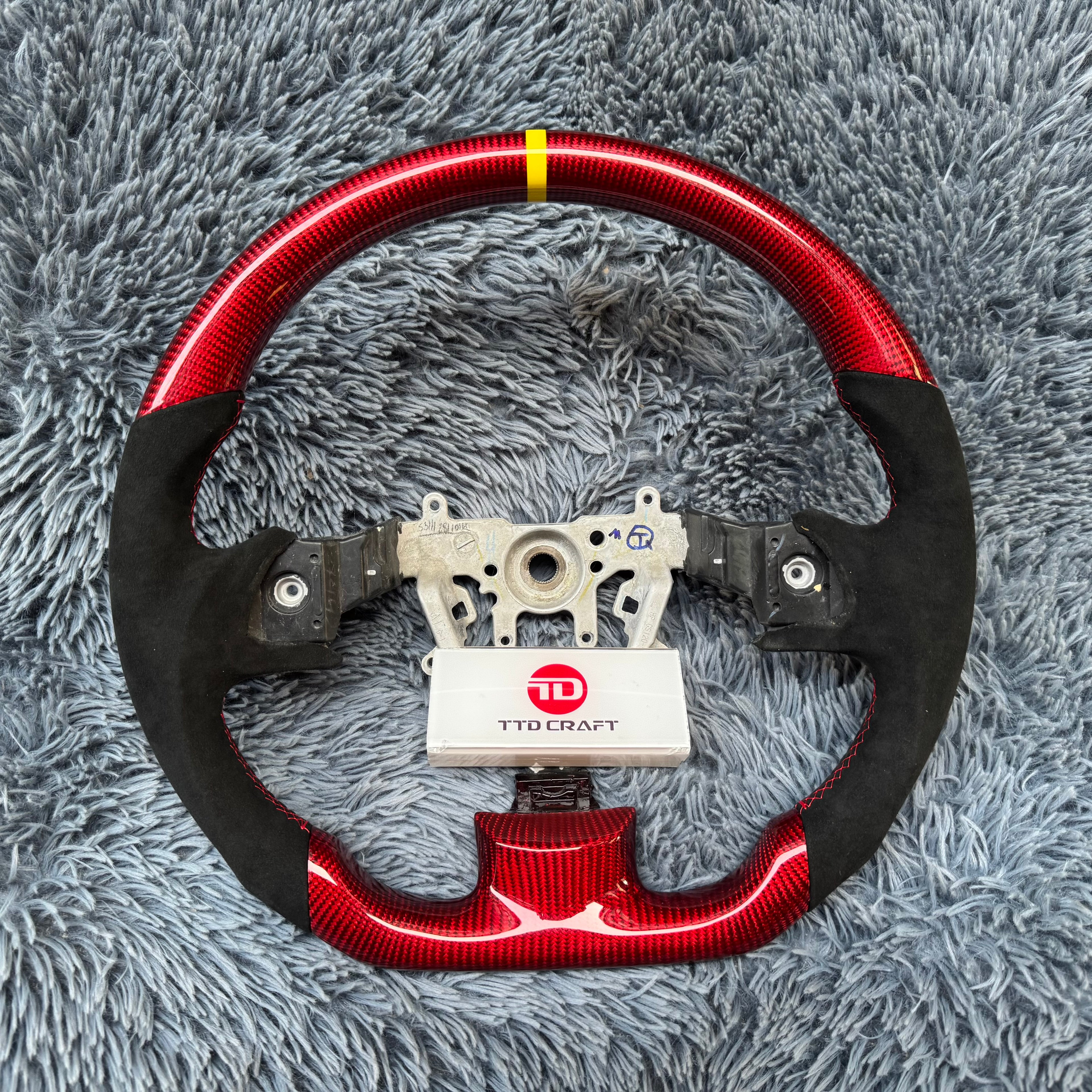 For Subaru 2008-2013 Forester / Legacy /WRX STI/ Impreza Carbon Fiber Steering wheel