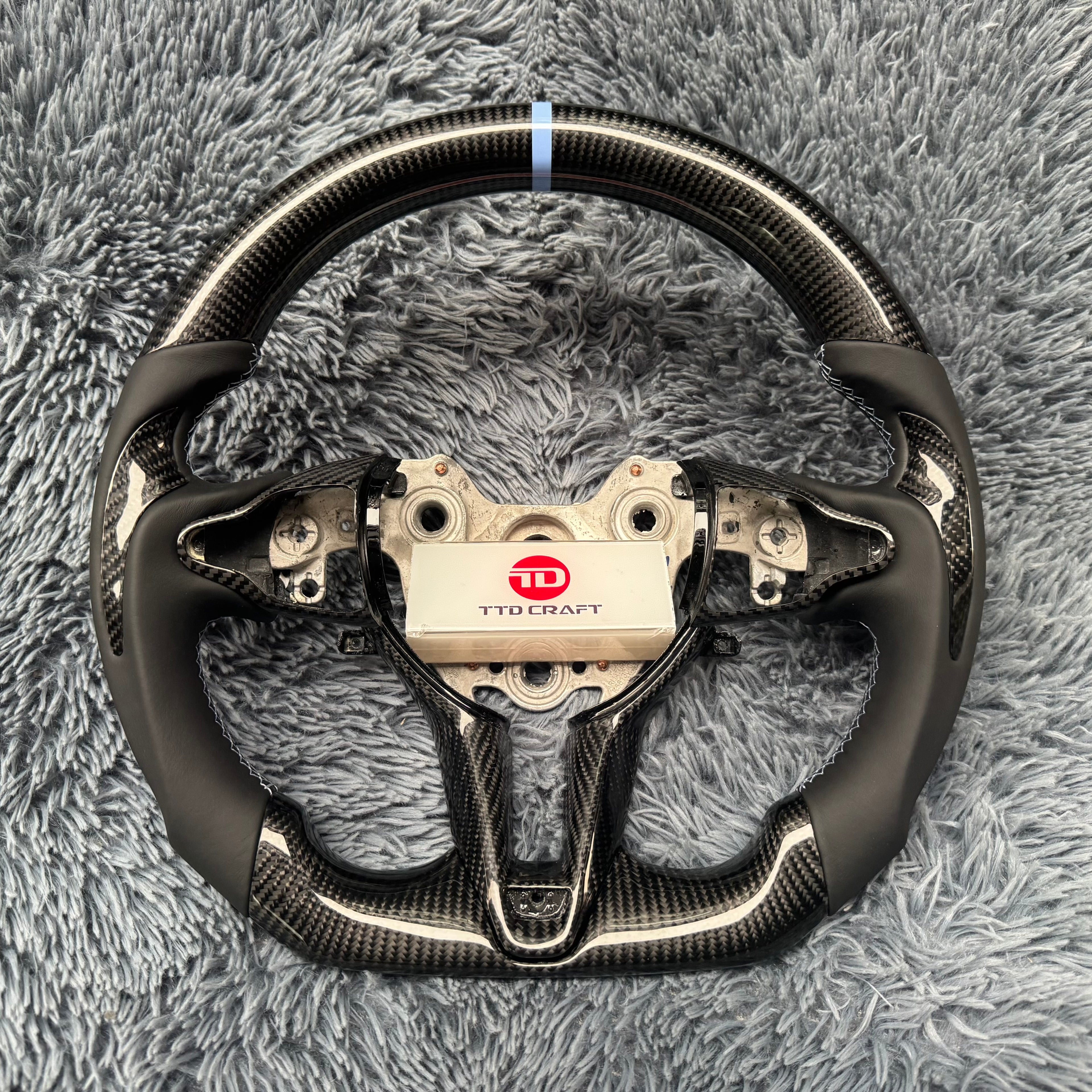 For Elantra N/I20N/I30N 2020-2026 Carbon Fiber Steering Wheel