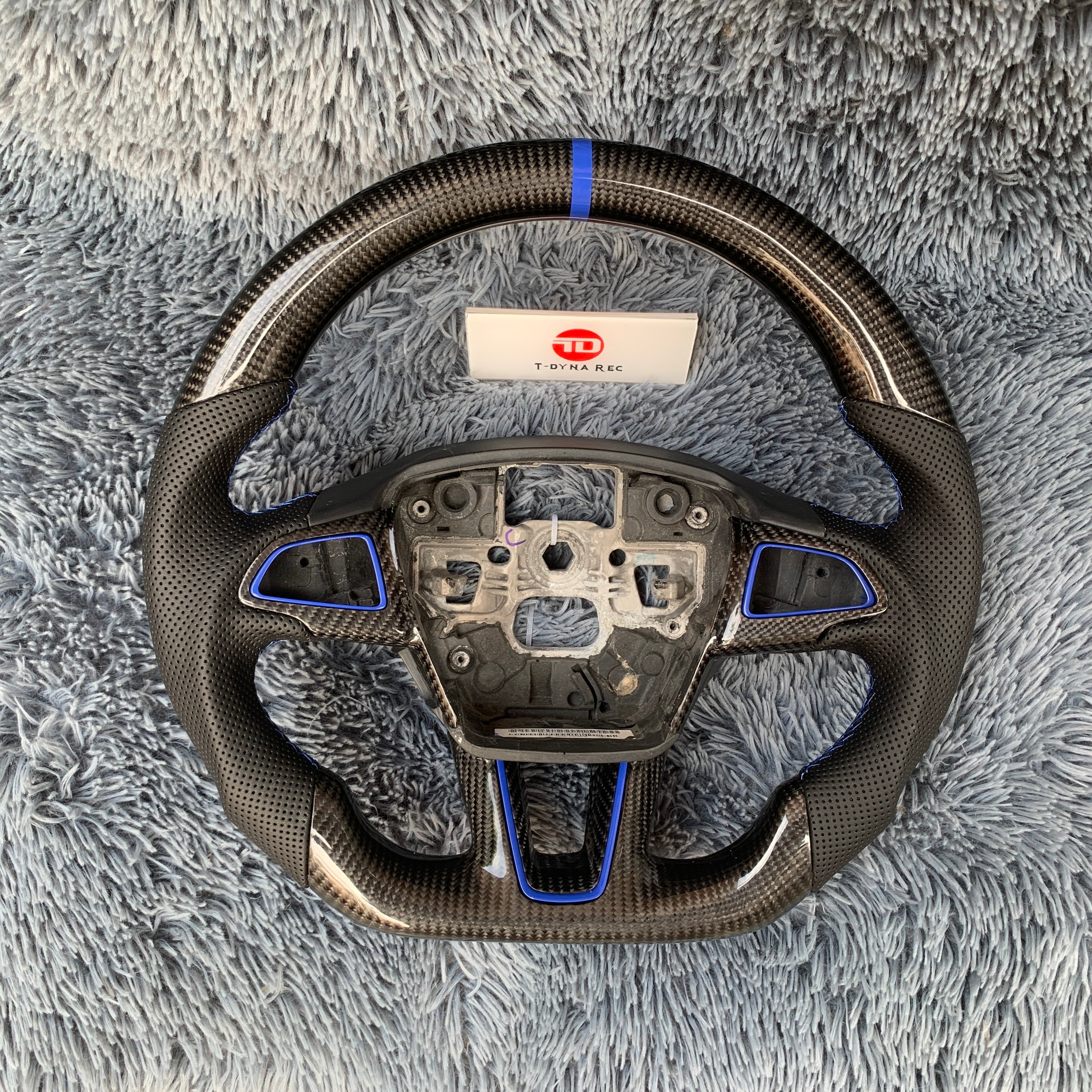 For Ford 2015-2018 Focus Mk3 RS/ST Carbon Fiber Steering Wheel