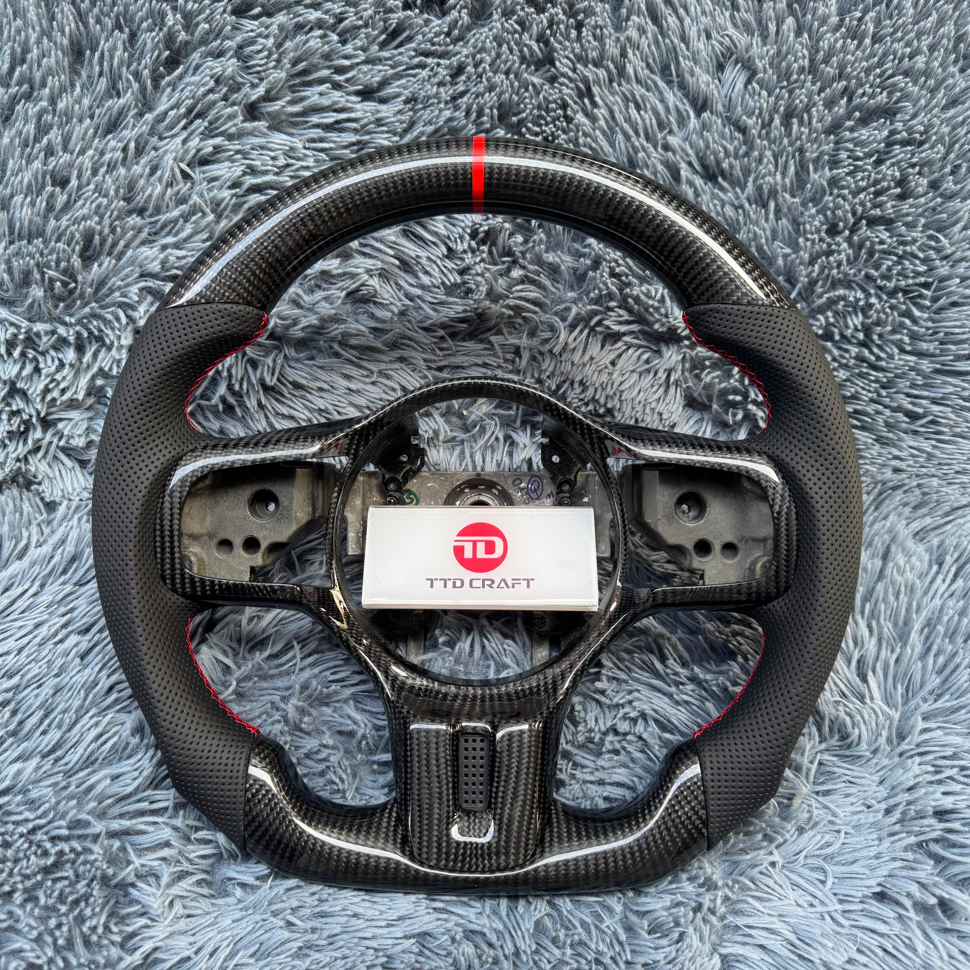 For 2007-2016 Mitsubishi Lancer Evolution X Carbon Fiber Steering Wheel