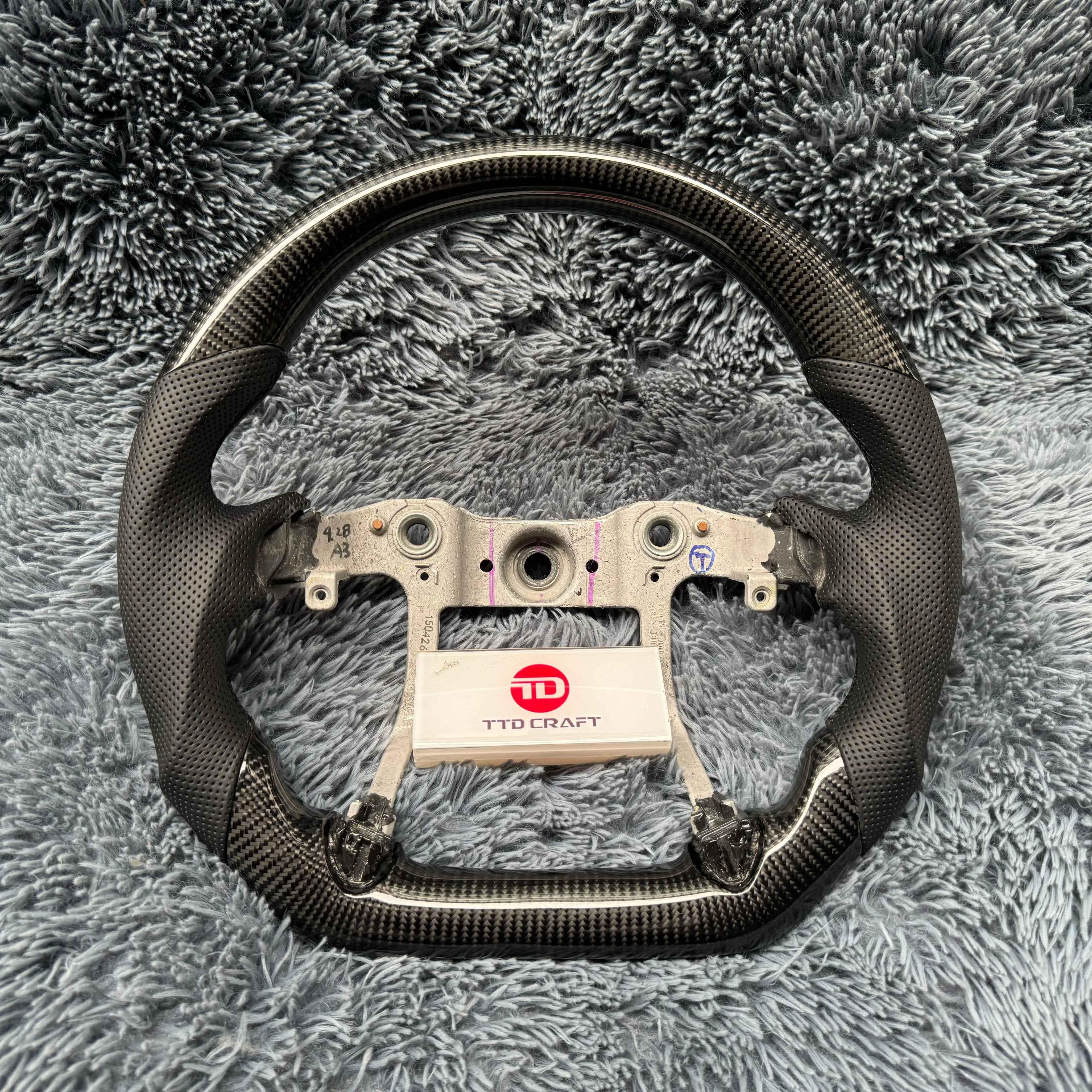 For Hyundai 2012-2016 Elantra Carbon Fiber Steering Wheel
