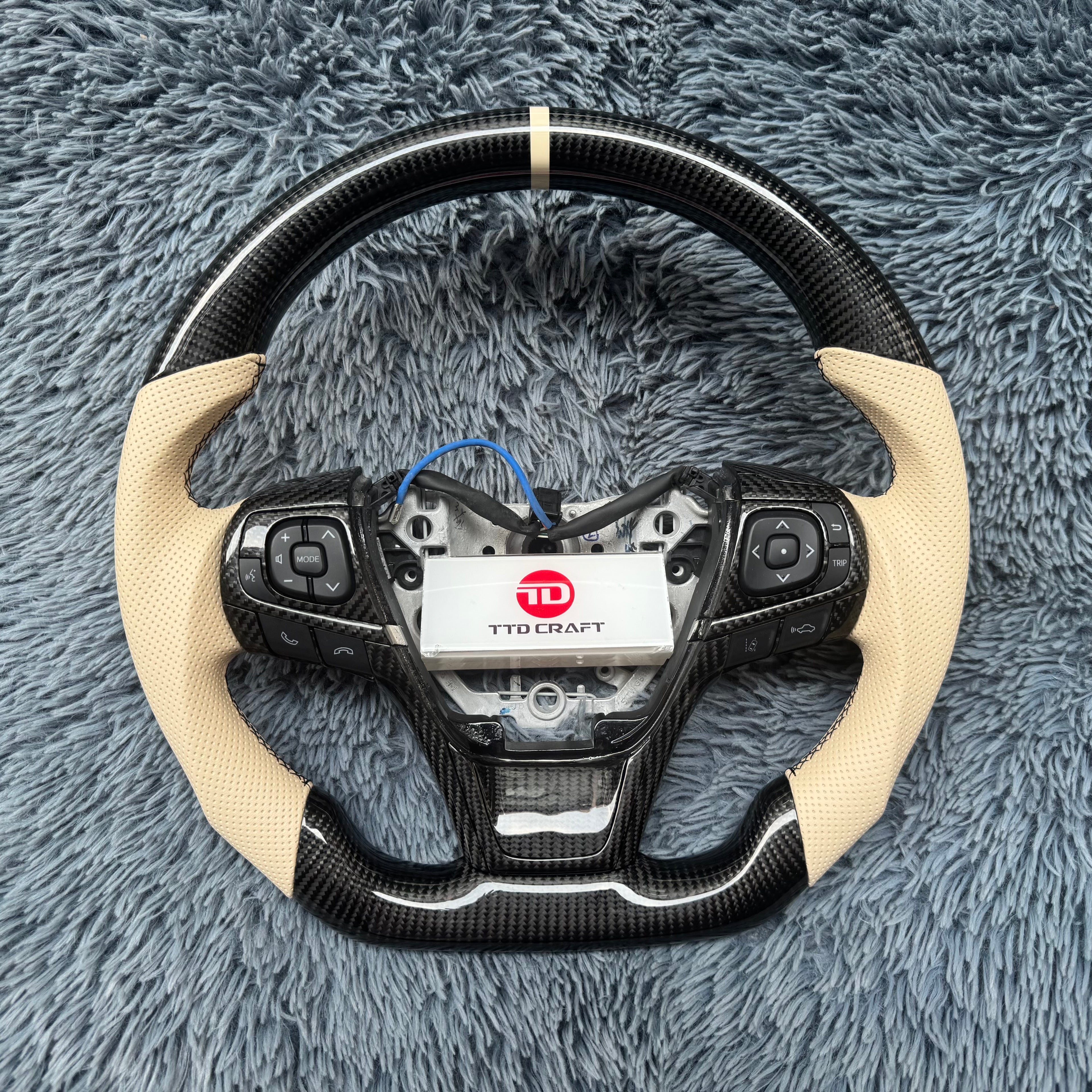 For Toyota 2014-2017 Camry 2013-2018 Harrier Carbon Fiber Steering Wheel