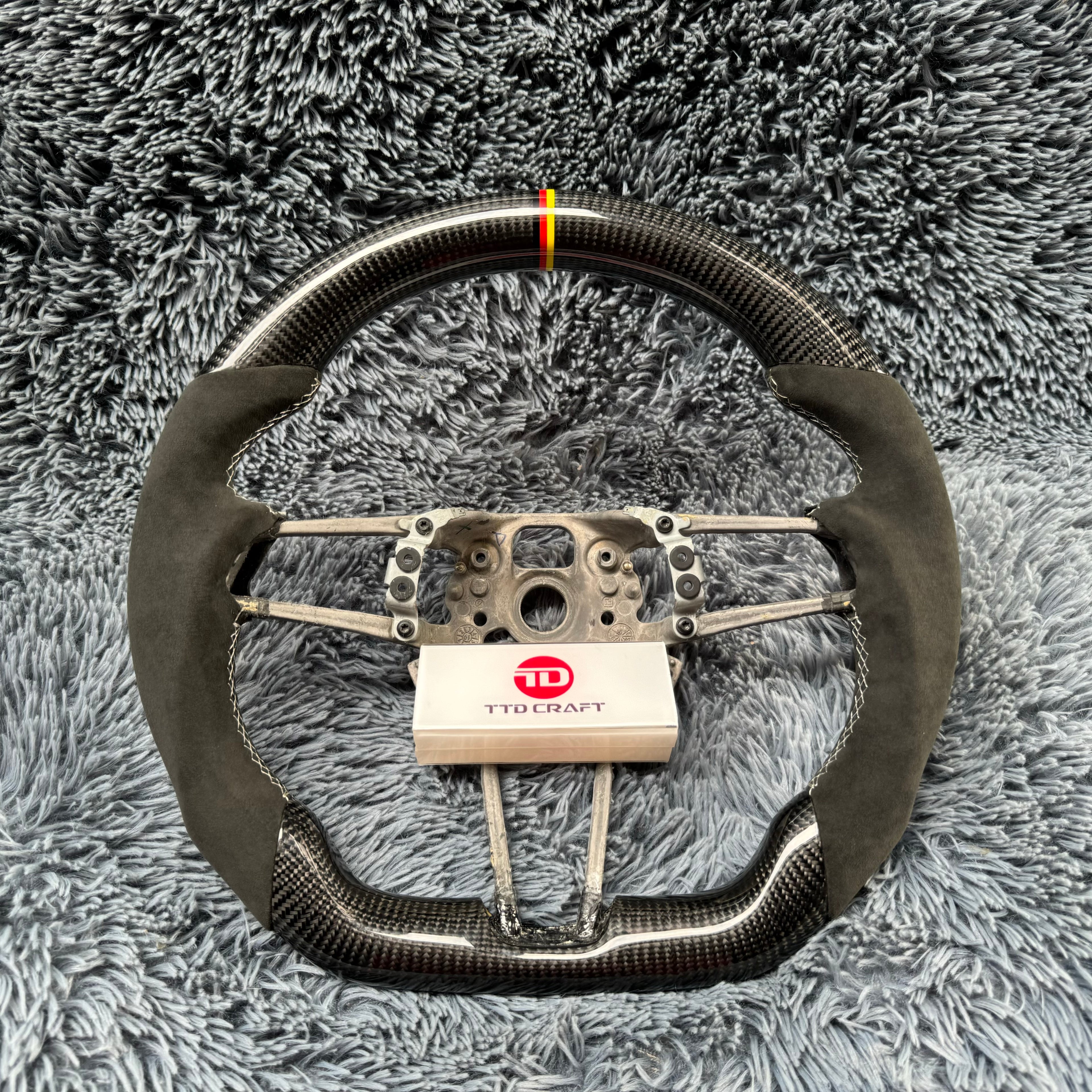 For Porsche 911 / Panamera / Cayman 718 / Cayenne / Macan Custom Carbon Fiber Steering Wheel