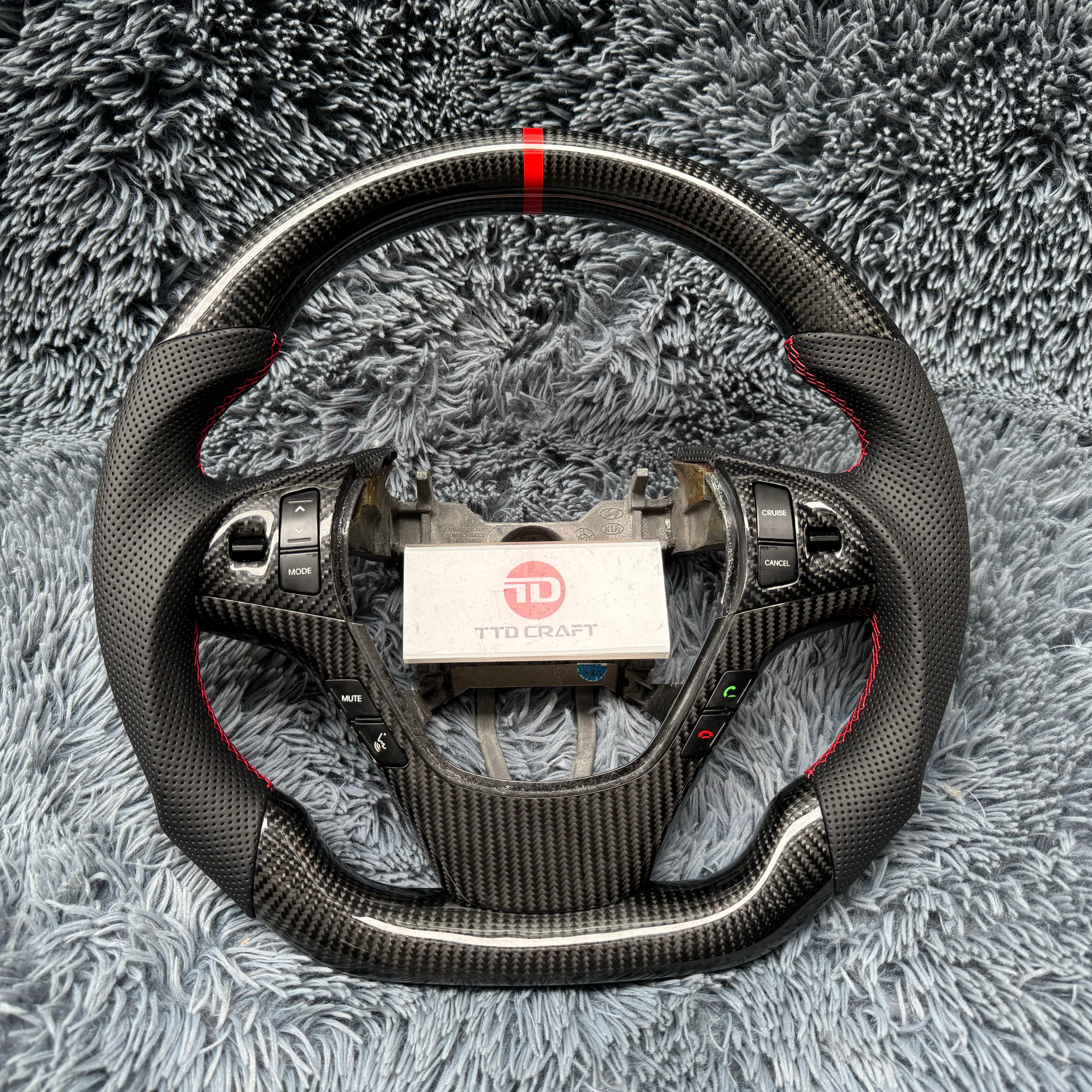 For Hyundai 2009-2016 Genesis Coupe Carbon Fiber Steering Wheel