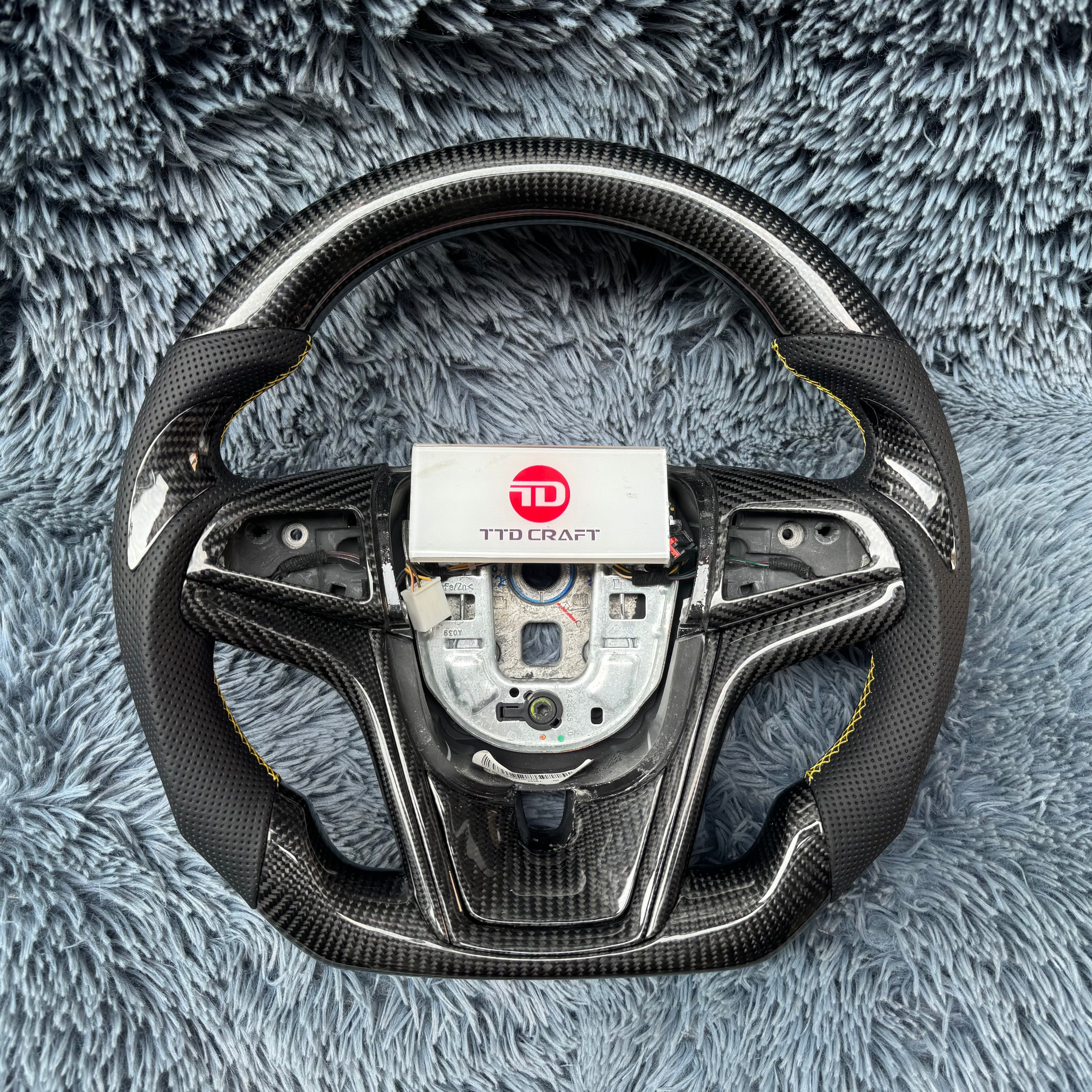 For 2012-2015 Chevy Camaro Custom Carbon Fiber Steering Wheel