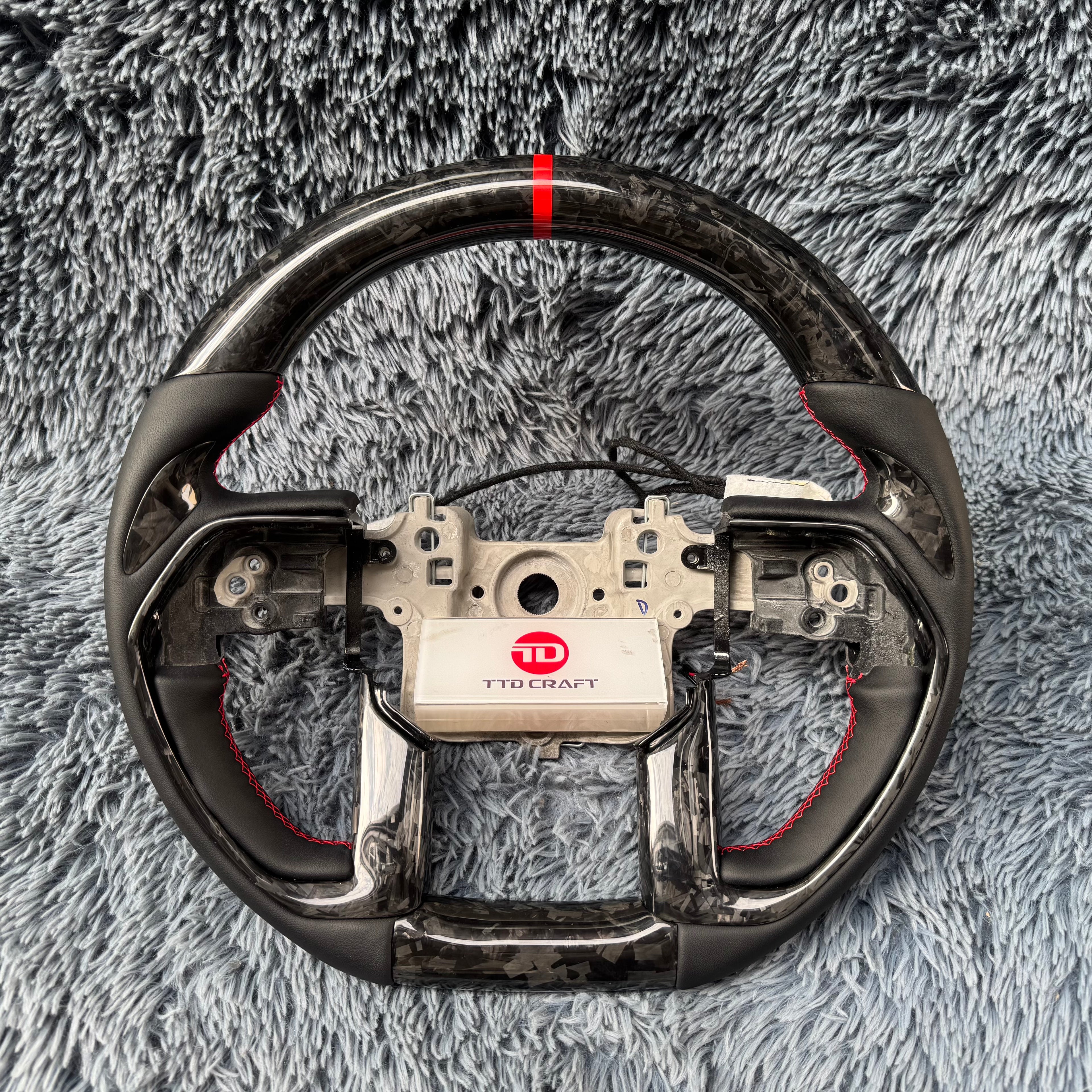 For Toyota Custom 2022-2026 Tundra/Tacoma/Sequoia Forged Carbon Fiber Steering Wheel