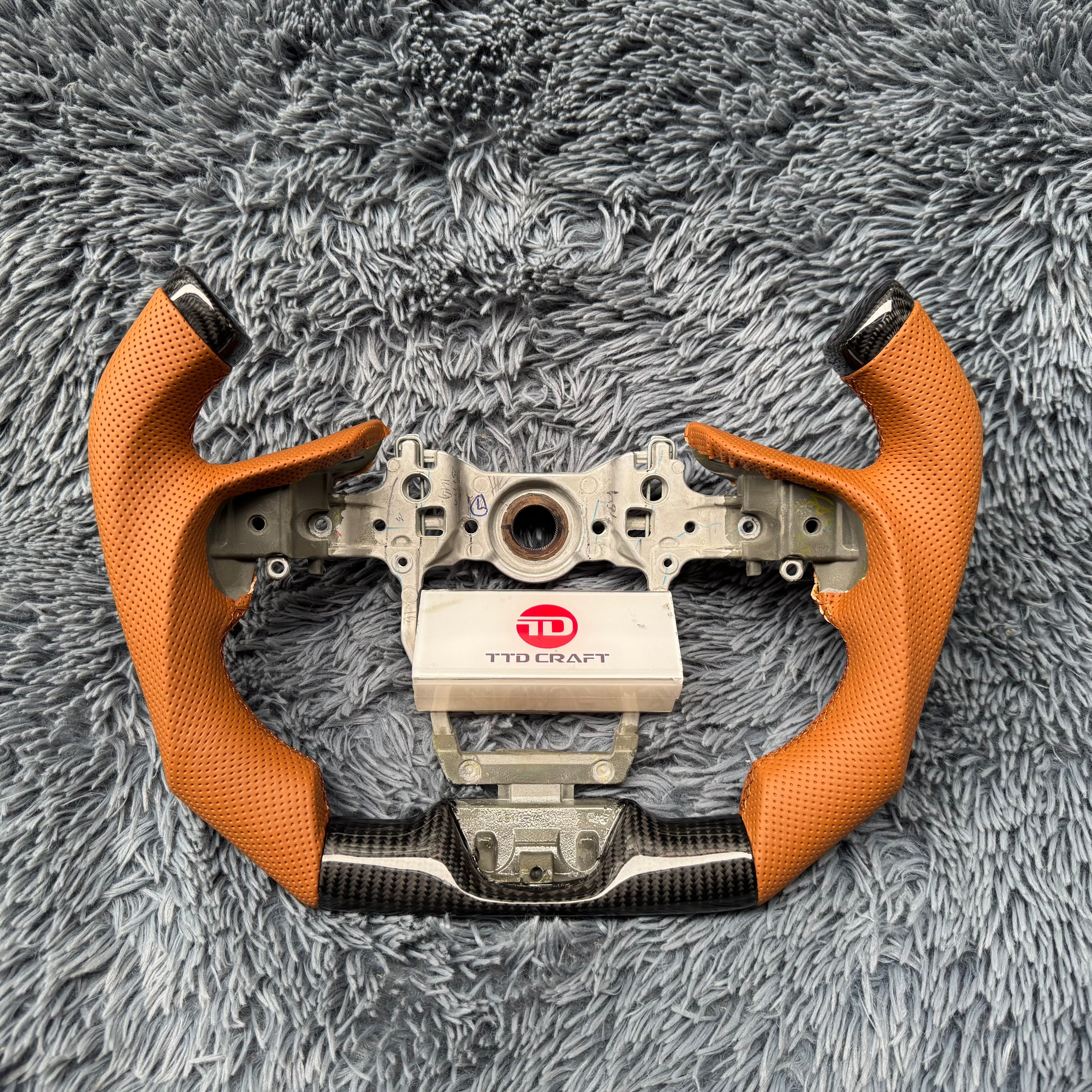 For Lexus 2017-2026 LC500 Custom Carbon Fiber Steering Wheel