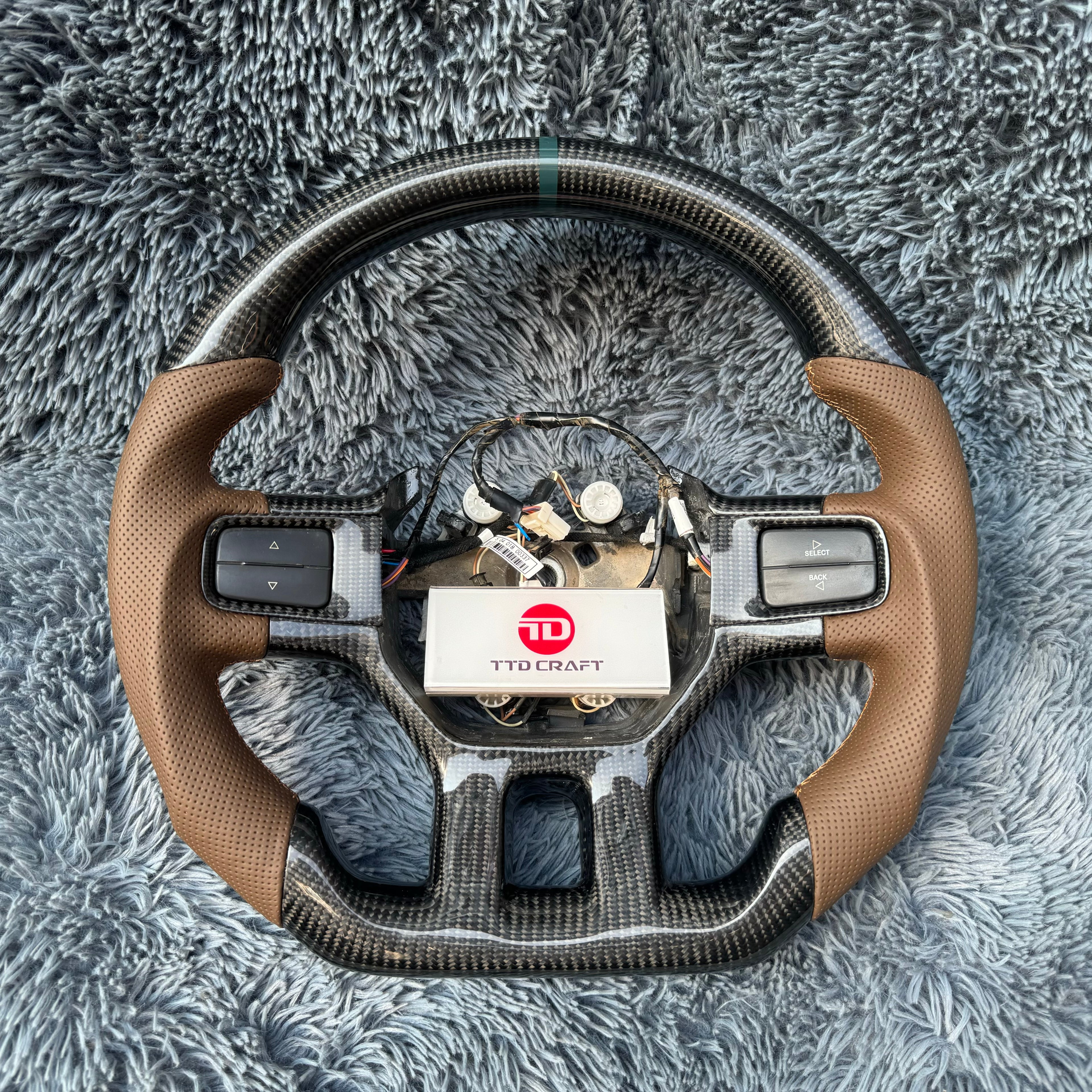 For Dodge 2009-2012 Ram 1500/2500 Carbon Fiber Steering Wheel