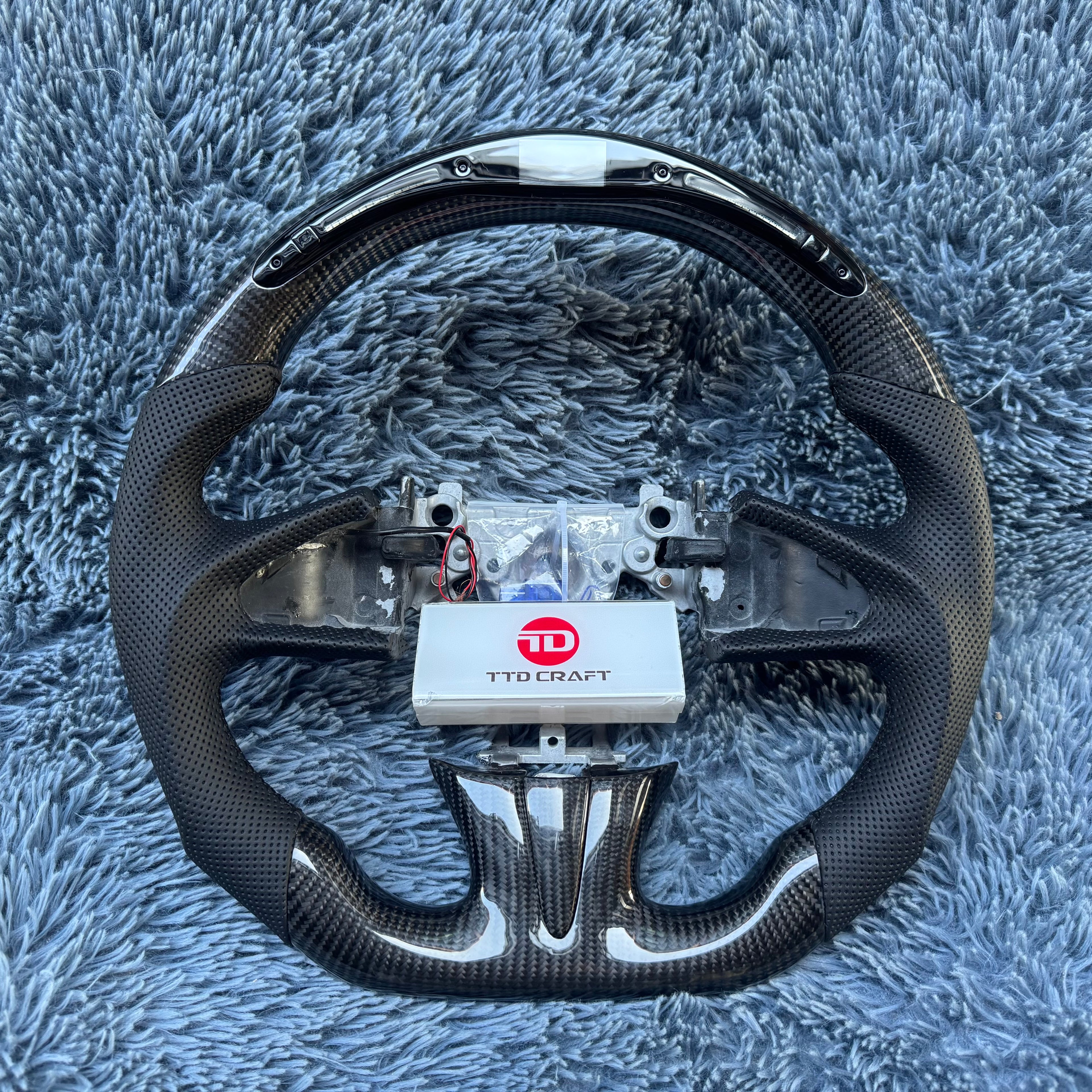 For Infiniti 2013-2017 Q50 LED Carbon Fiber Steering Wheel