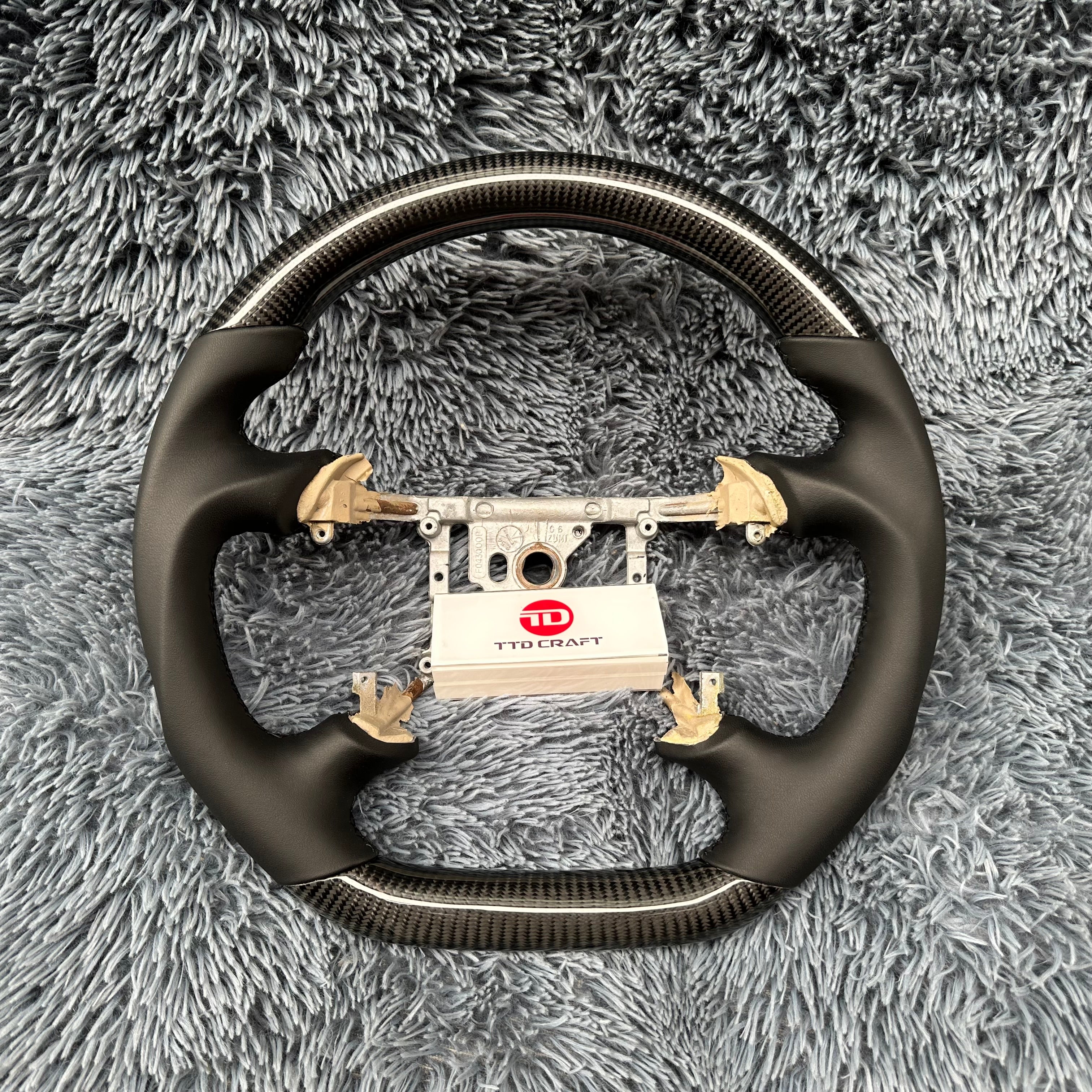 For Ford Mustang 1994-2004 Custom Carbon Fiber Steering Wheel