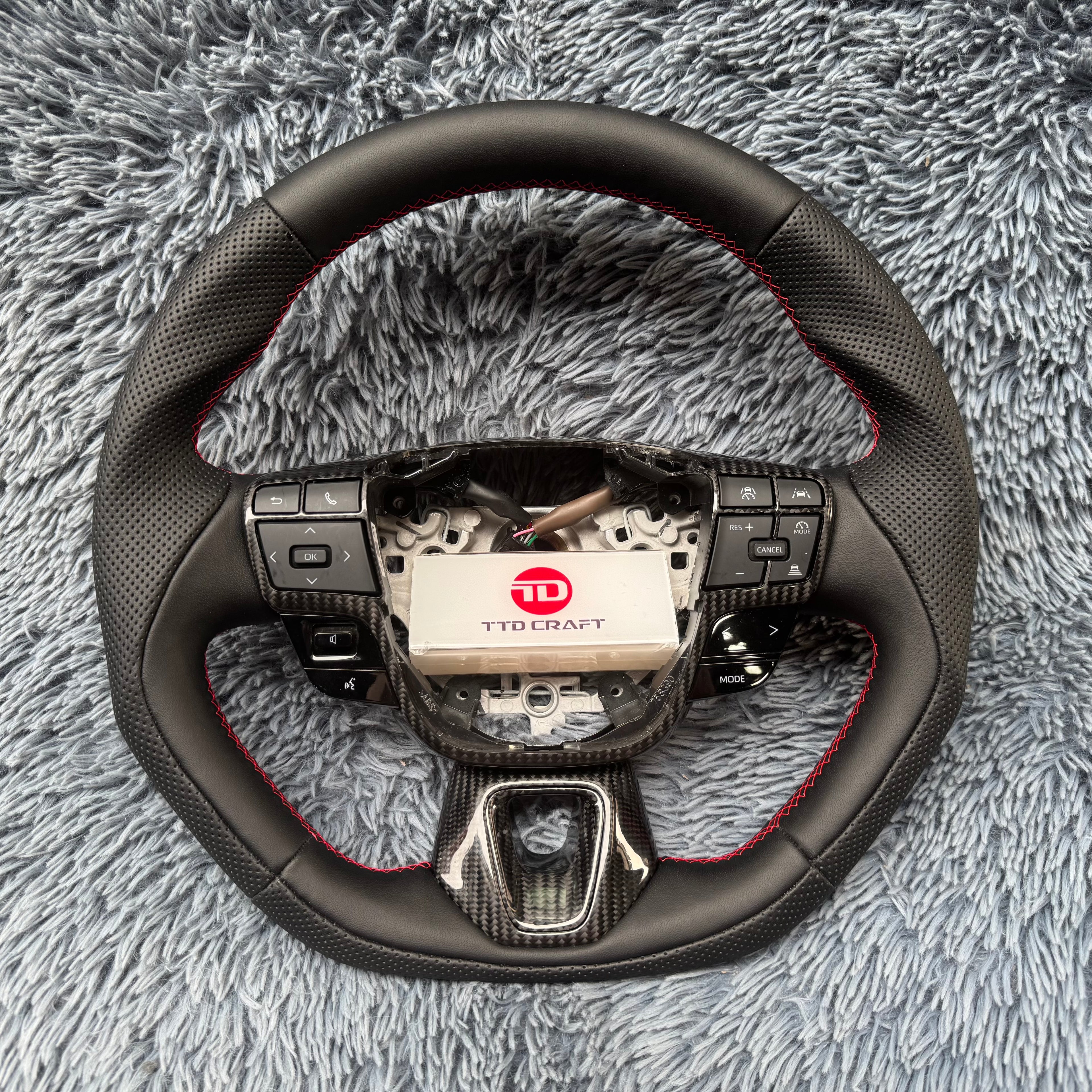 For 9th Gen Toyota Camry 2025+ Carbon Fiber Steering Wheel