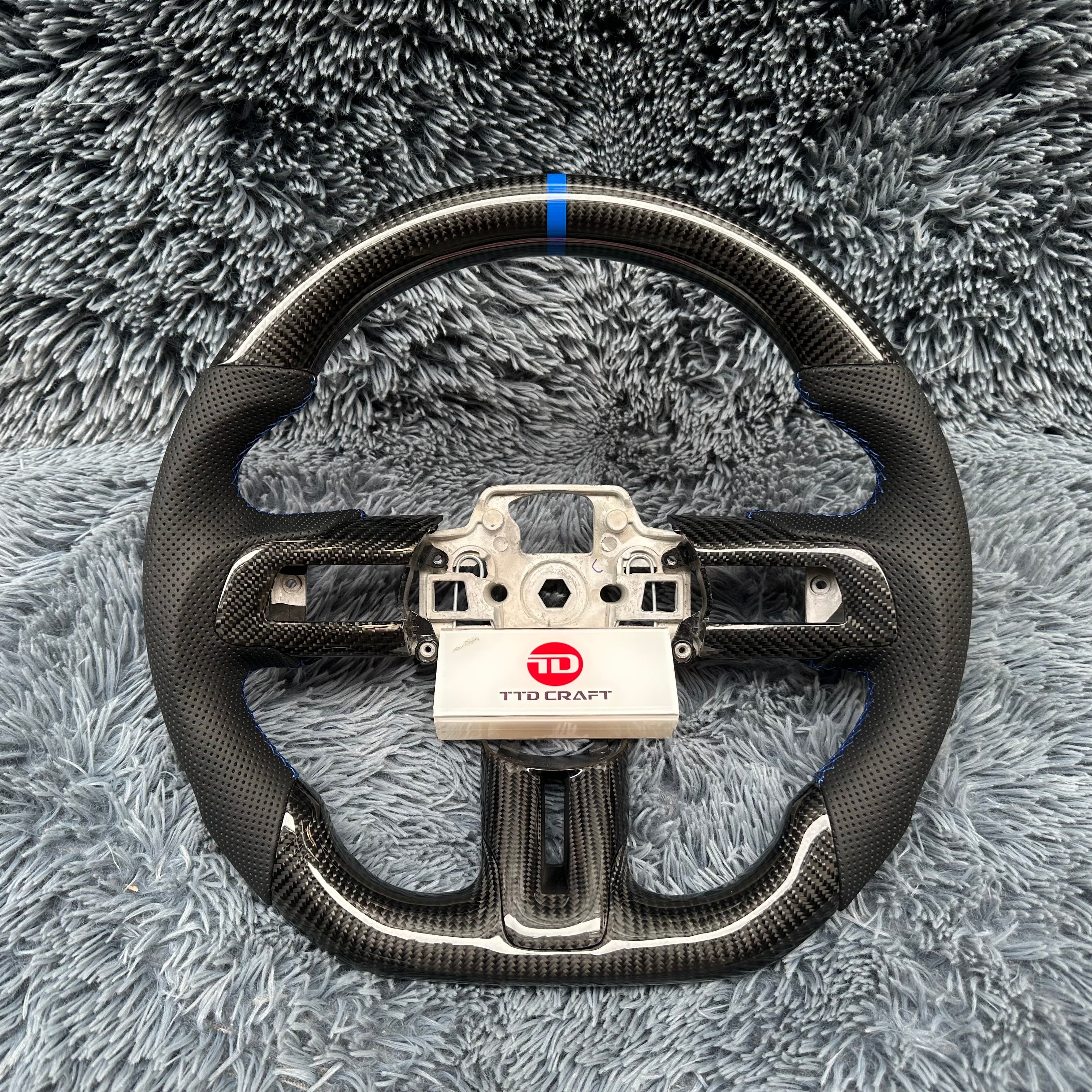For Ford Mustang 2015-2017 Carbon Fiber Steering Wheel