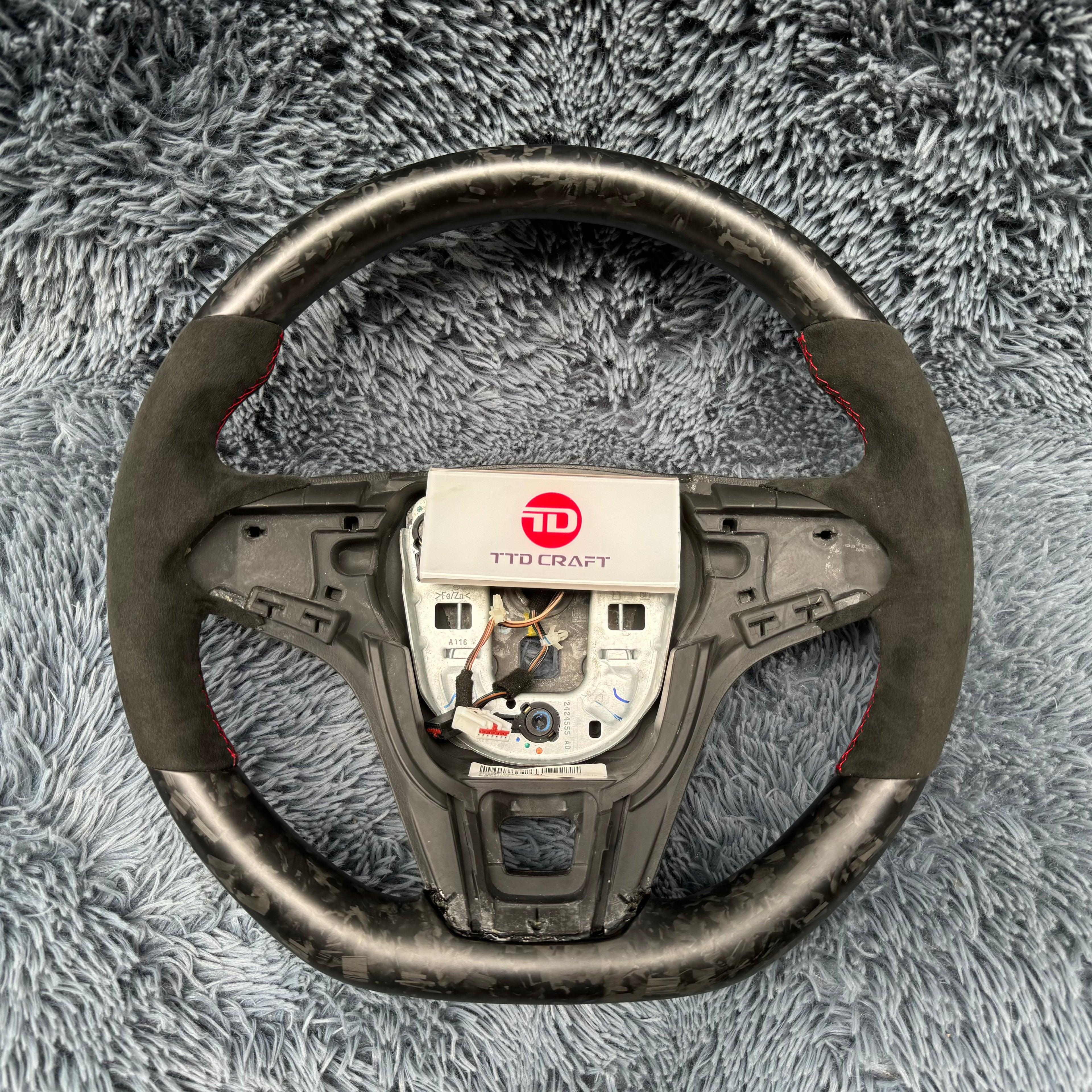 For Chevrolet 2014-2017 Chevy SS Forged Carbon Fiber Steering Wheel