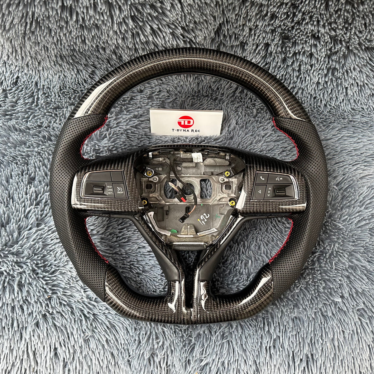 Custom Maserati Ghibli / Levante/Quattroporte Carbon Fiber Steering Wheel