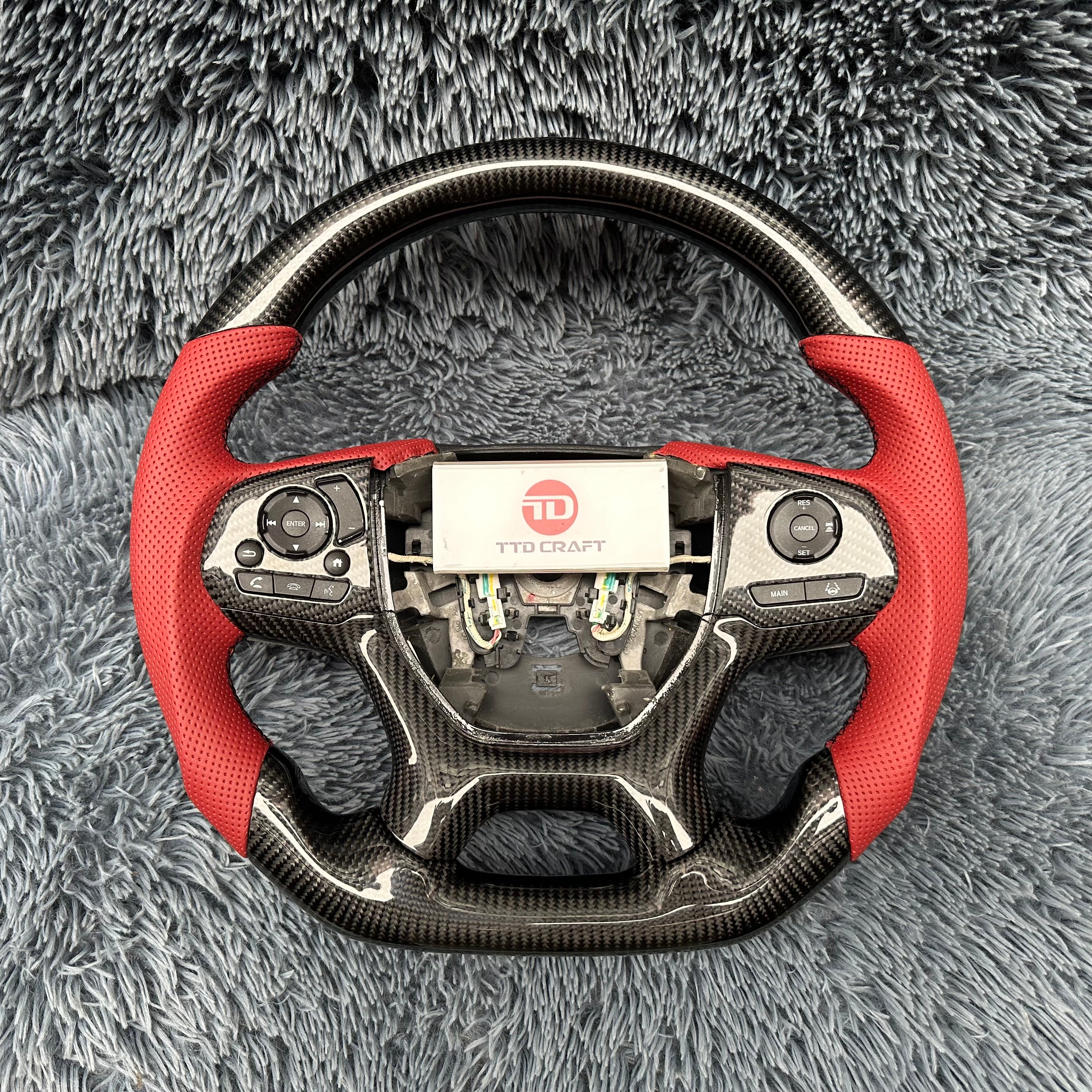 Custom Honda 2018-2026 Odyssey/Pilot Carbon Fiber Steering Wheel